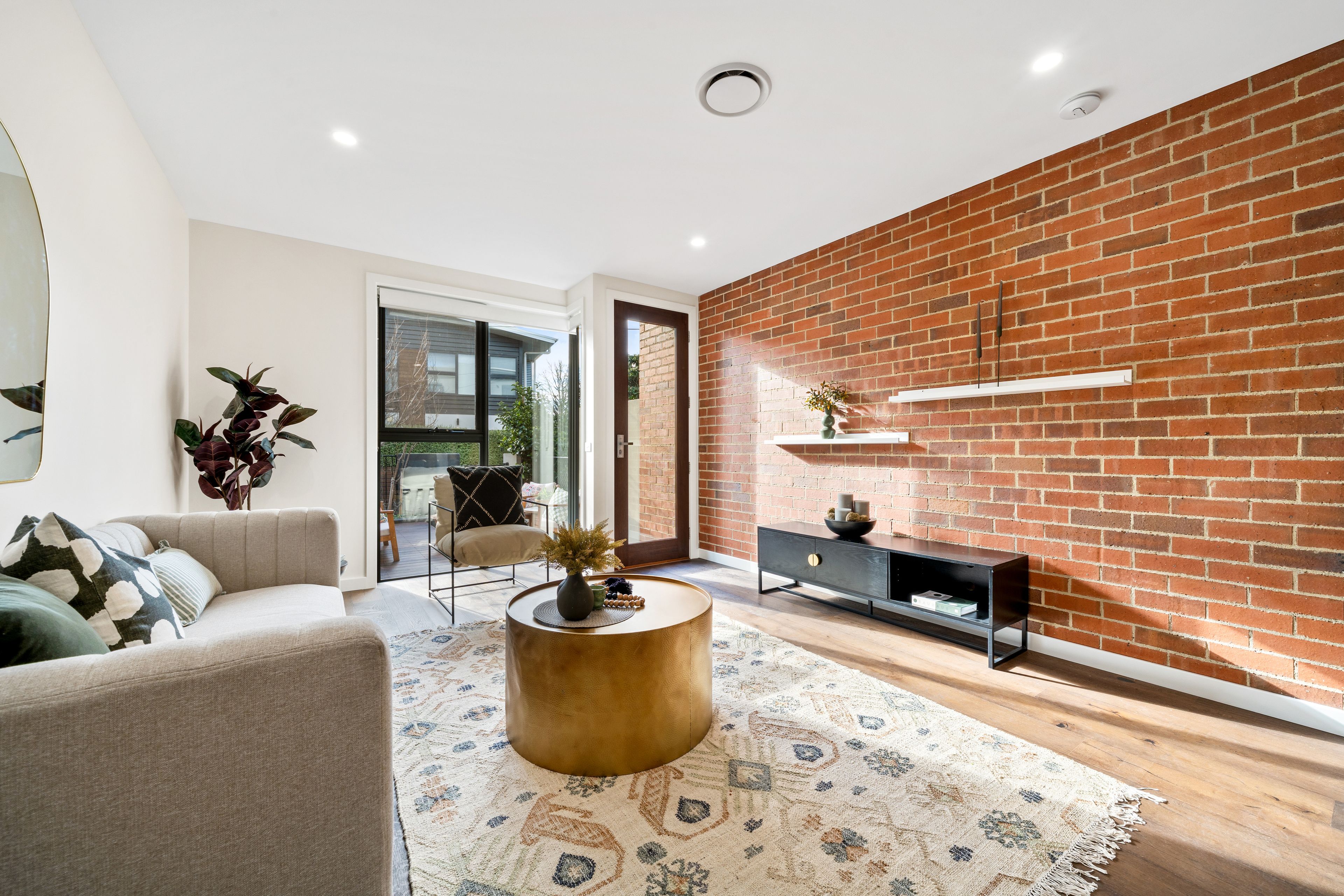 13/39 Majura Avenue — photo 5 of 19