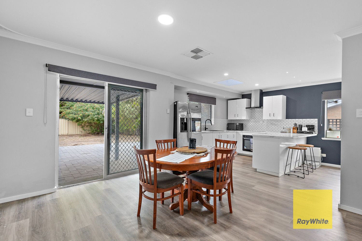 94 Berehaven Avenue — photo 5 of 18