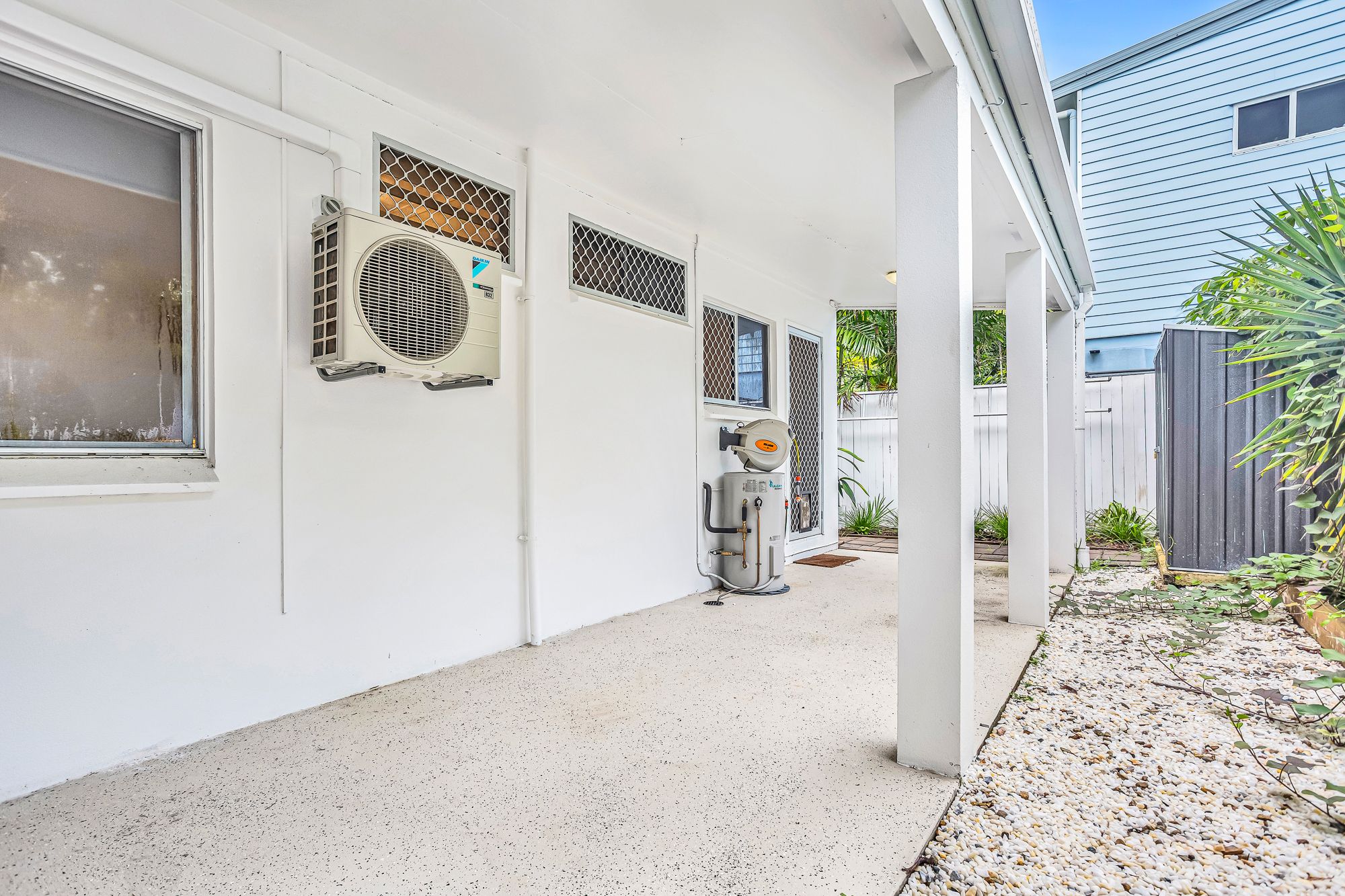 1/123 Oleander Street — photo 9 of 17