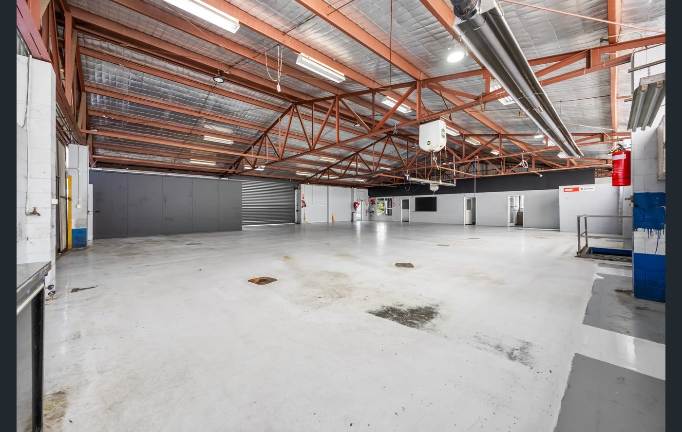 11 Elsworth Street East, Canadian, VIC 3350