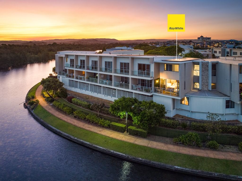 5036 Emerald Island Drive, Carrara QLD 4211