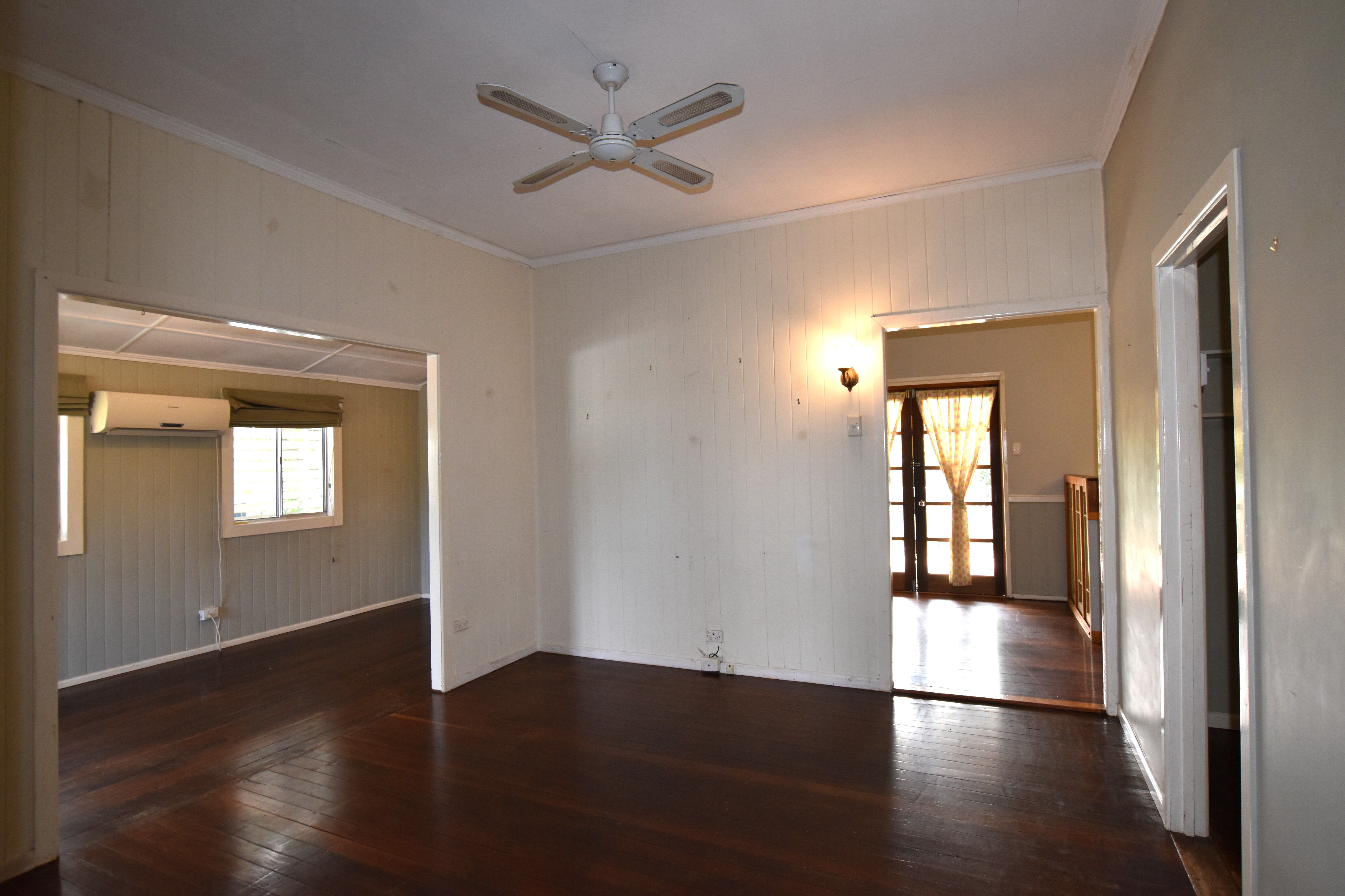 24 Williamson Street, West Gladstone, QLD 4680