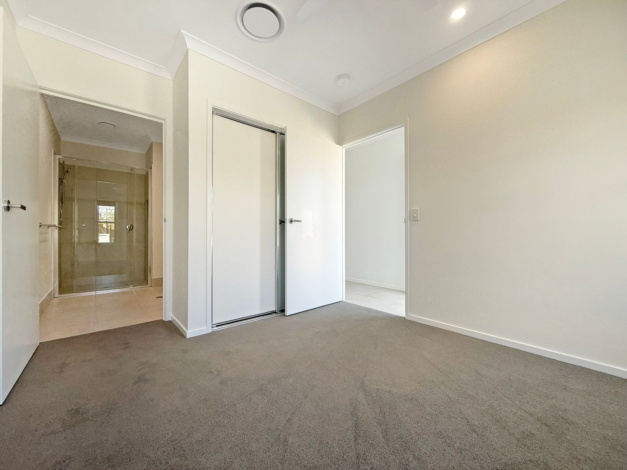 9 Sun Orchid Street — photo 5 of 15