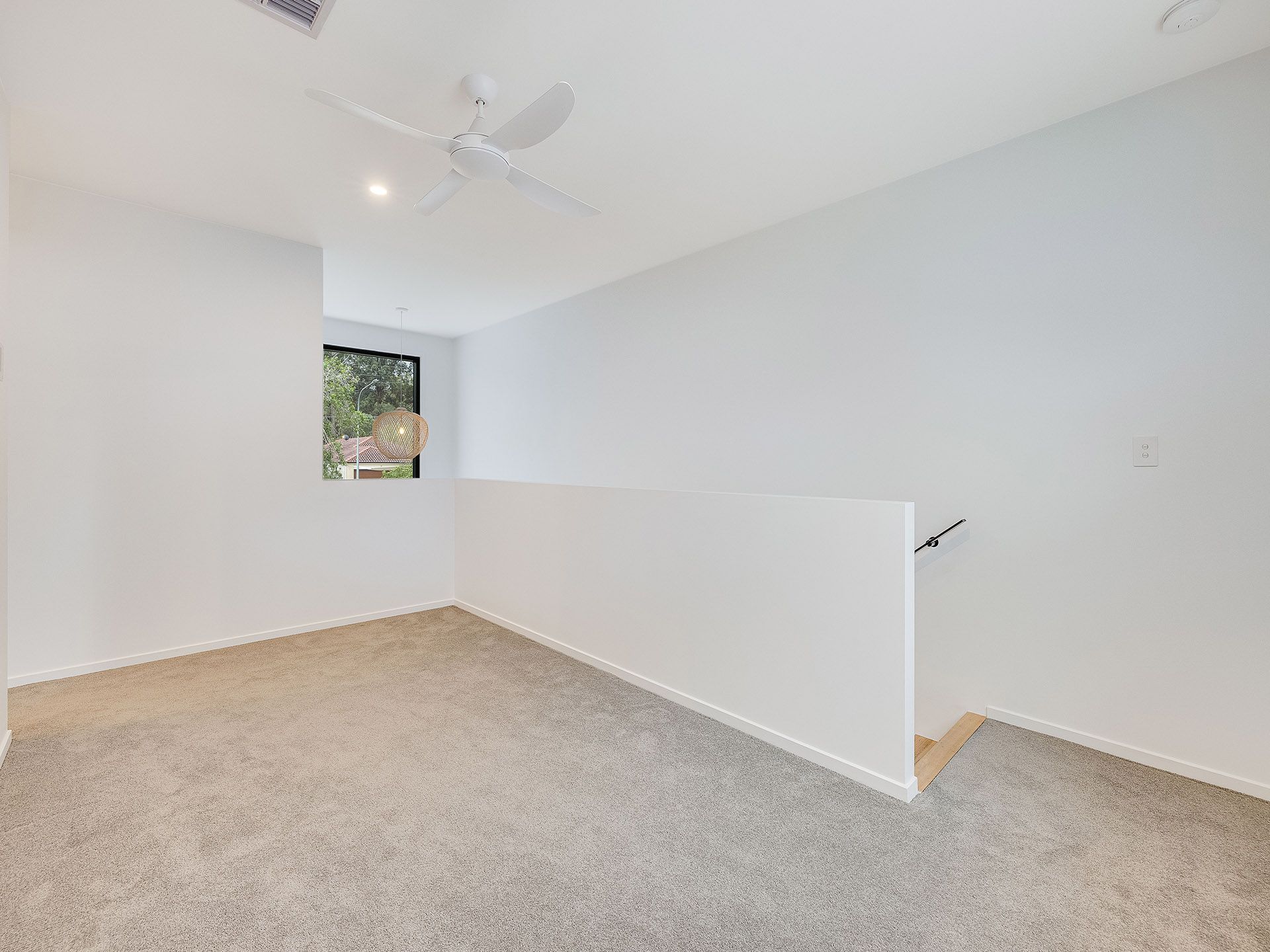 1/123 Karawatha Drive — photo 11 of 17