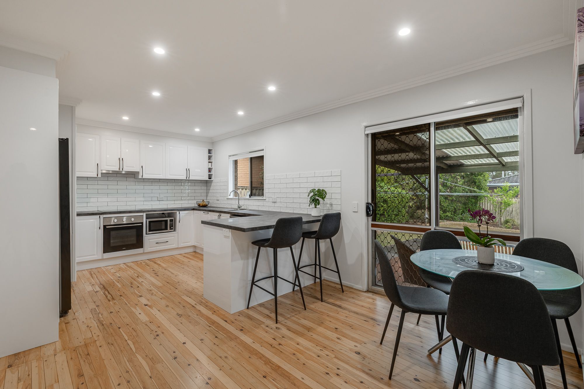 16 Weller Street — photo 6 of 16
