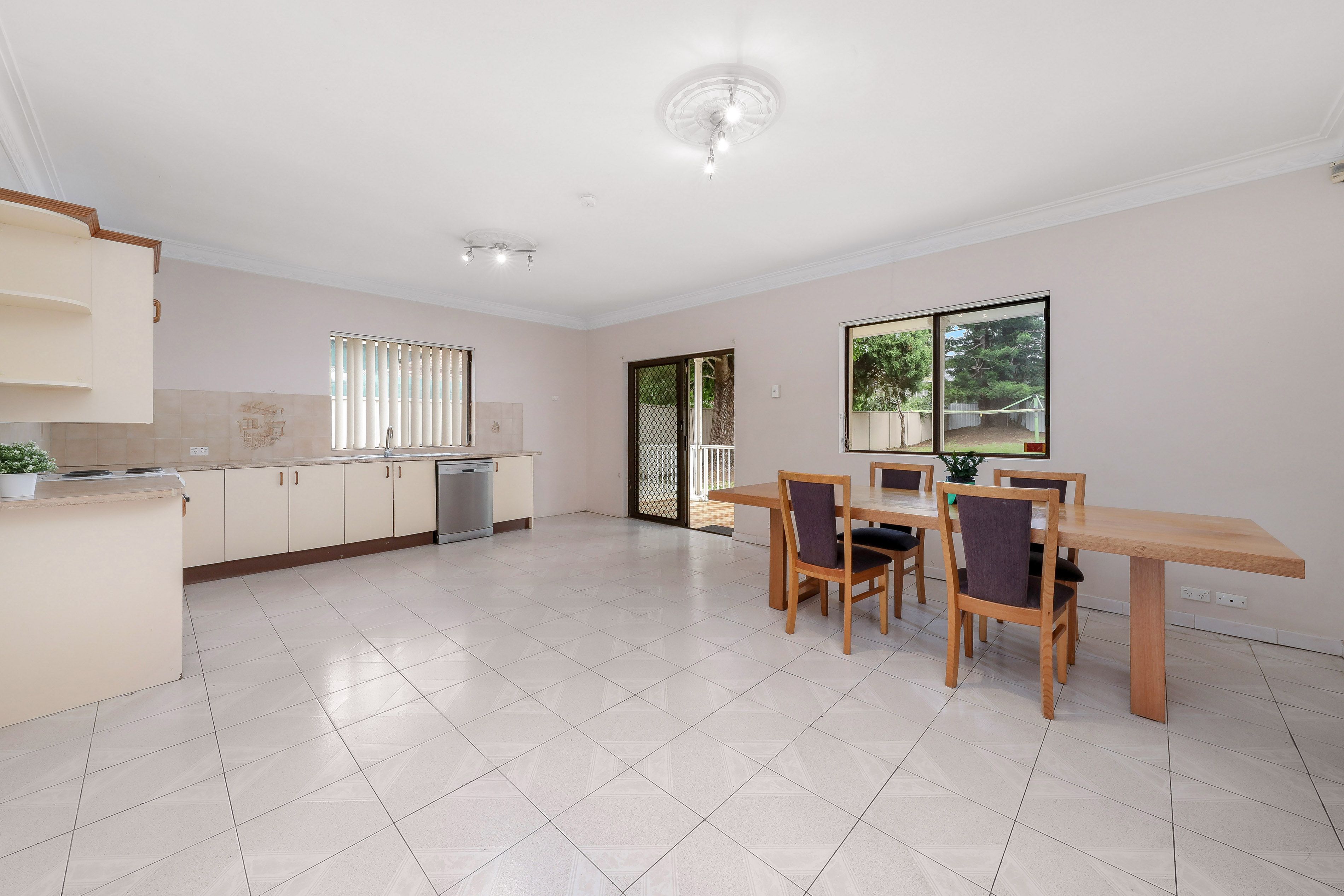 31 Nirimba Avenue — photo 5 of 13