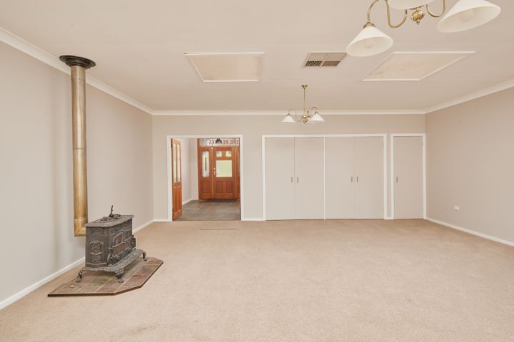 69 Rannock Road, Coolamon, NSW 2701
