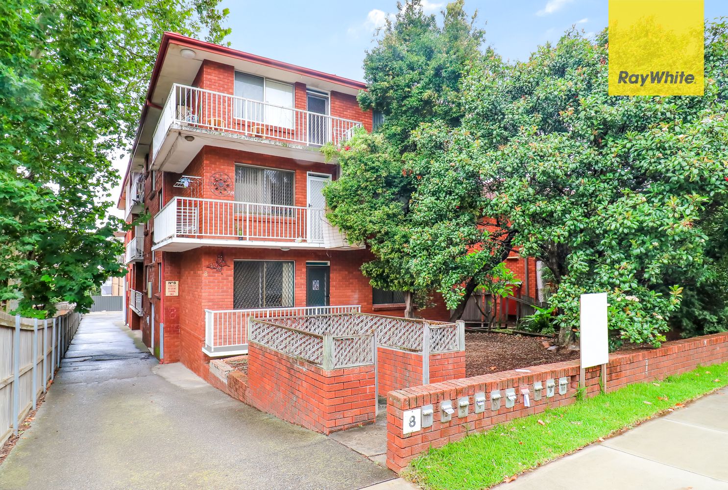 8 Allen Street, Harris Park NSW 2150
