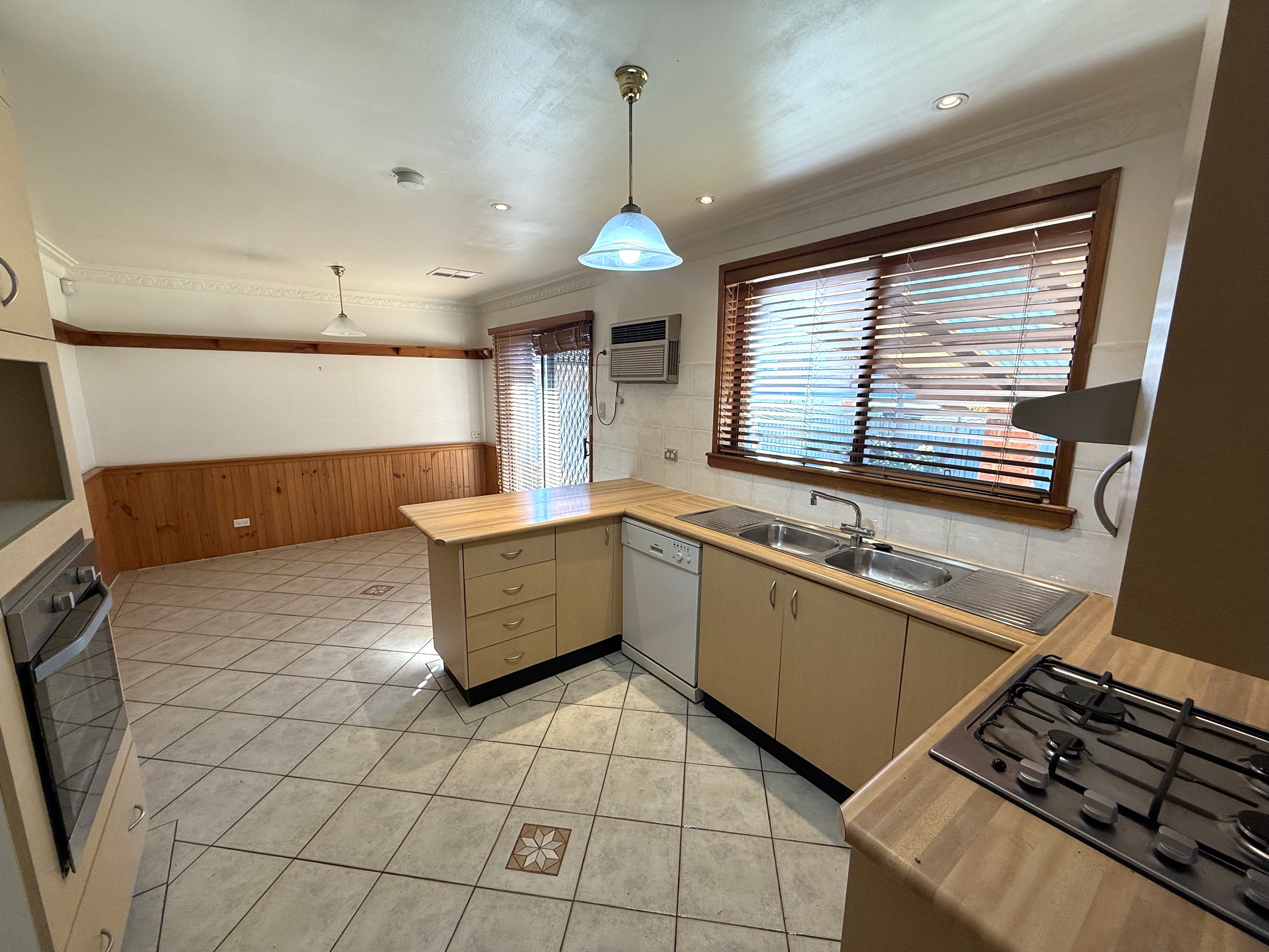 24 Clyde Avenue, St Clair, NSW