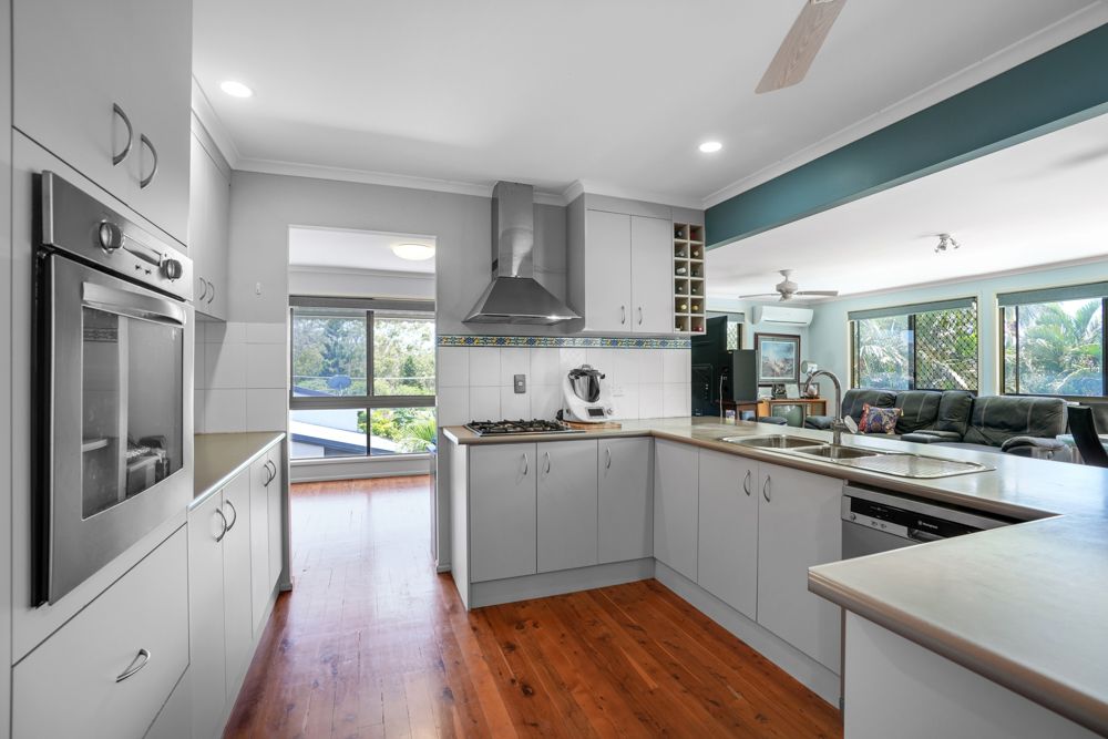 26 Gretel Drive, Clinton, QLD 4680