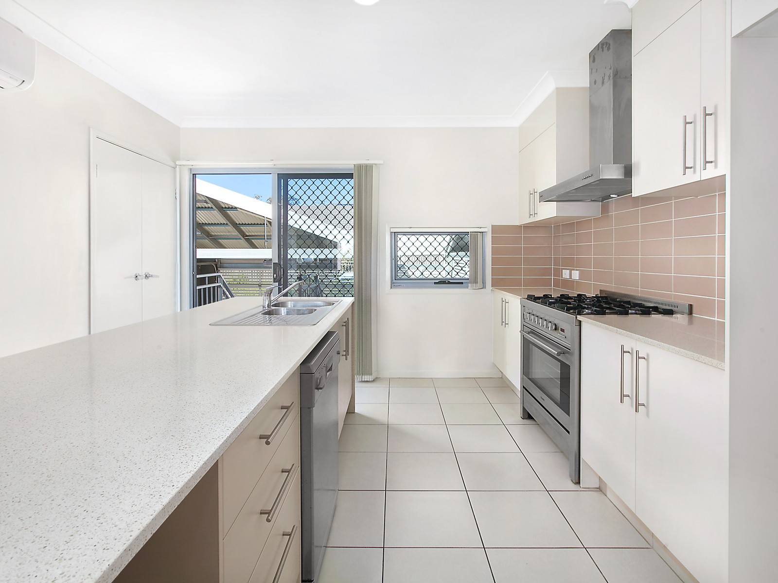 144 Grande Avenue, Springfield Lakes, QLD 4300