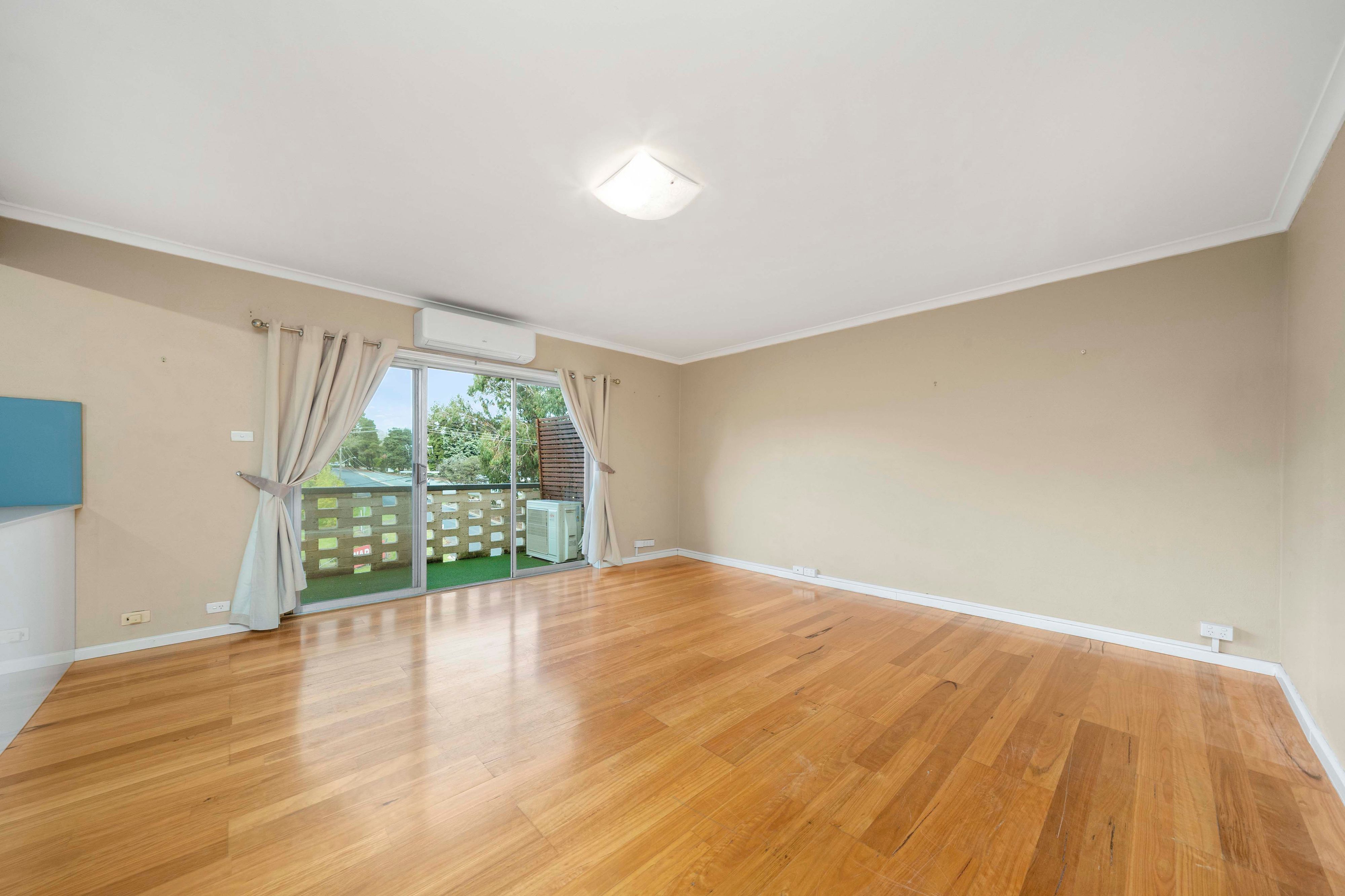 11/60 Trinculo Place, Queanbeyan, NSW 2620