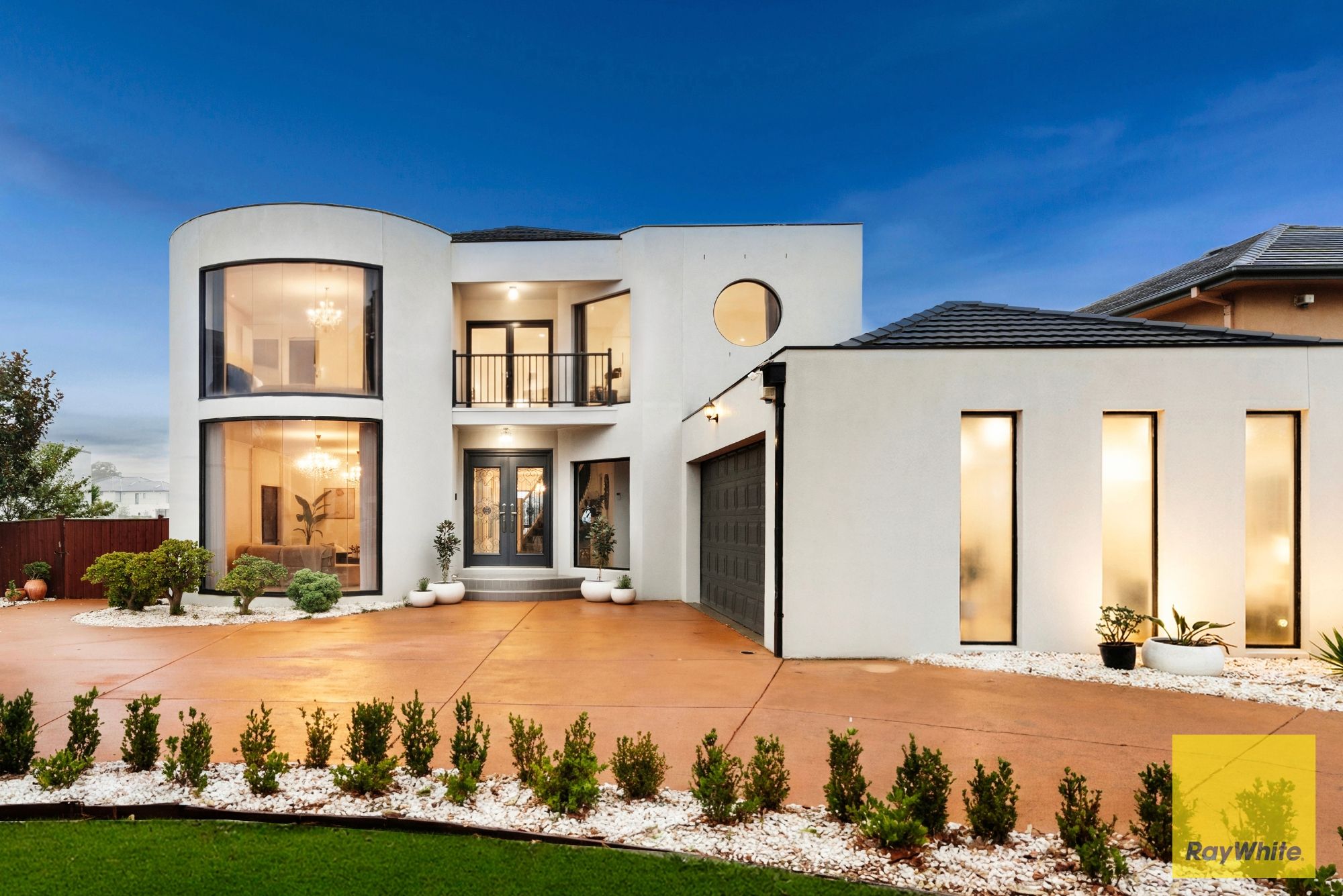 3 Pelican Point Road, Sanctuary Lakes, VIC 3030
