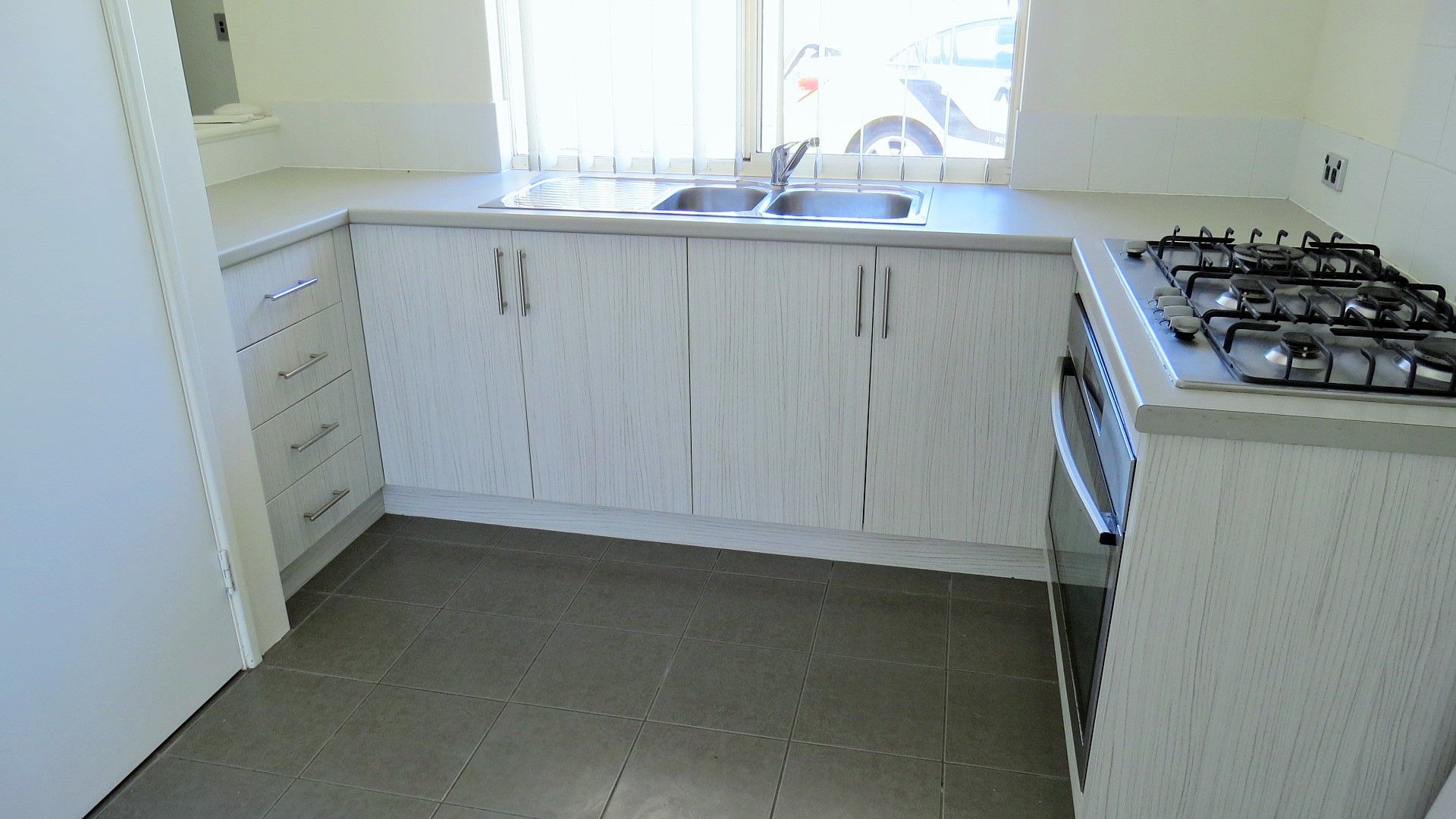 98C Derry Avenue, Mount Nasura, WA 6112