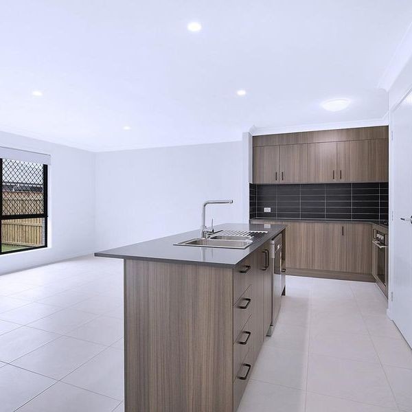 24 Taunton Circuit, Upper Kedron, QLD 4055