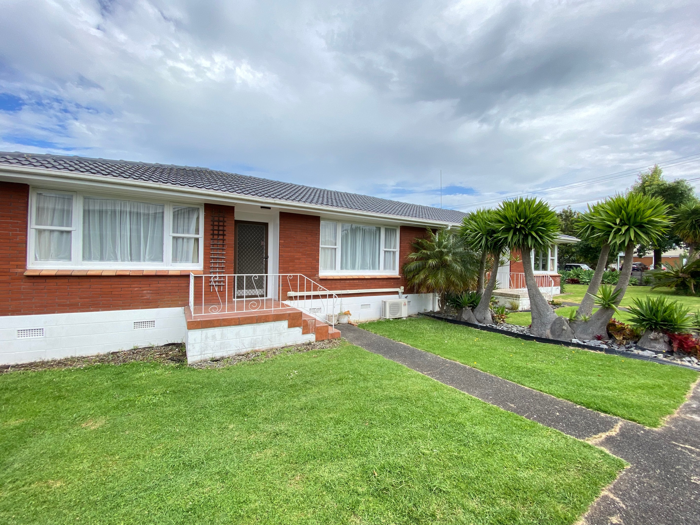 2/63 Rawhiti Road, One Tree Hill, Auckland City
