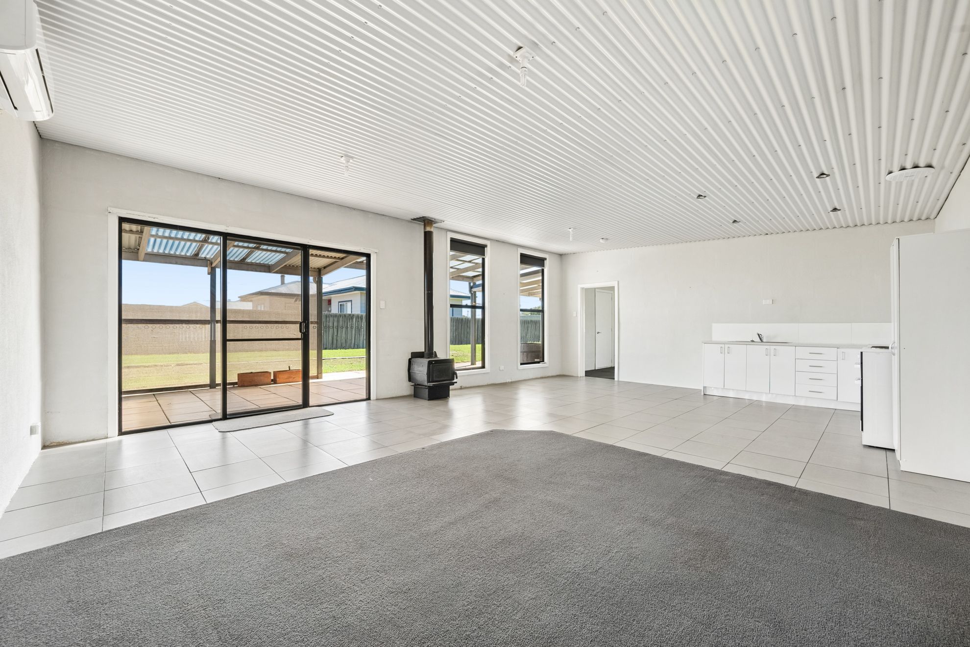 15 Thompson Road — photo 6 of 19