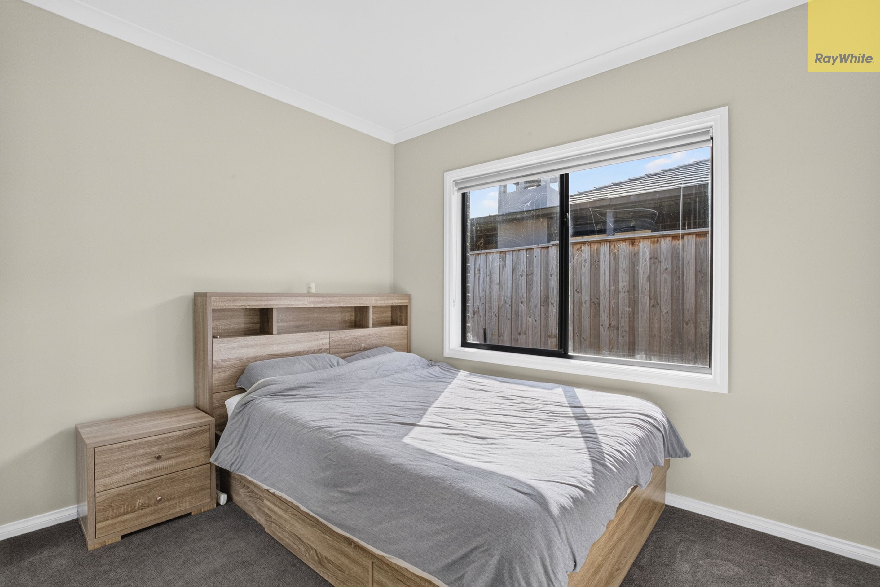 160 Stonehill Drive — photo 8 of 19