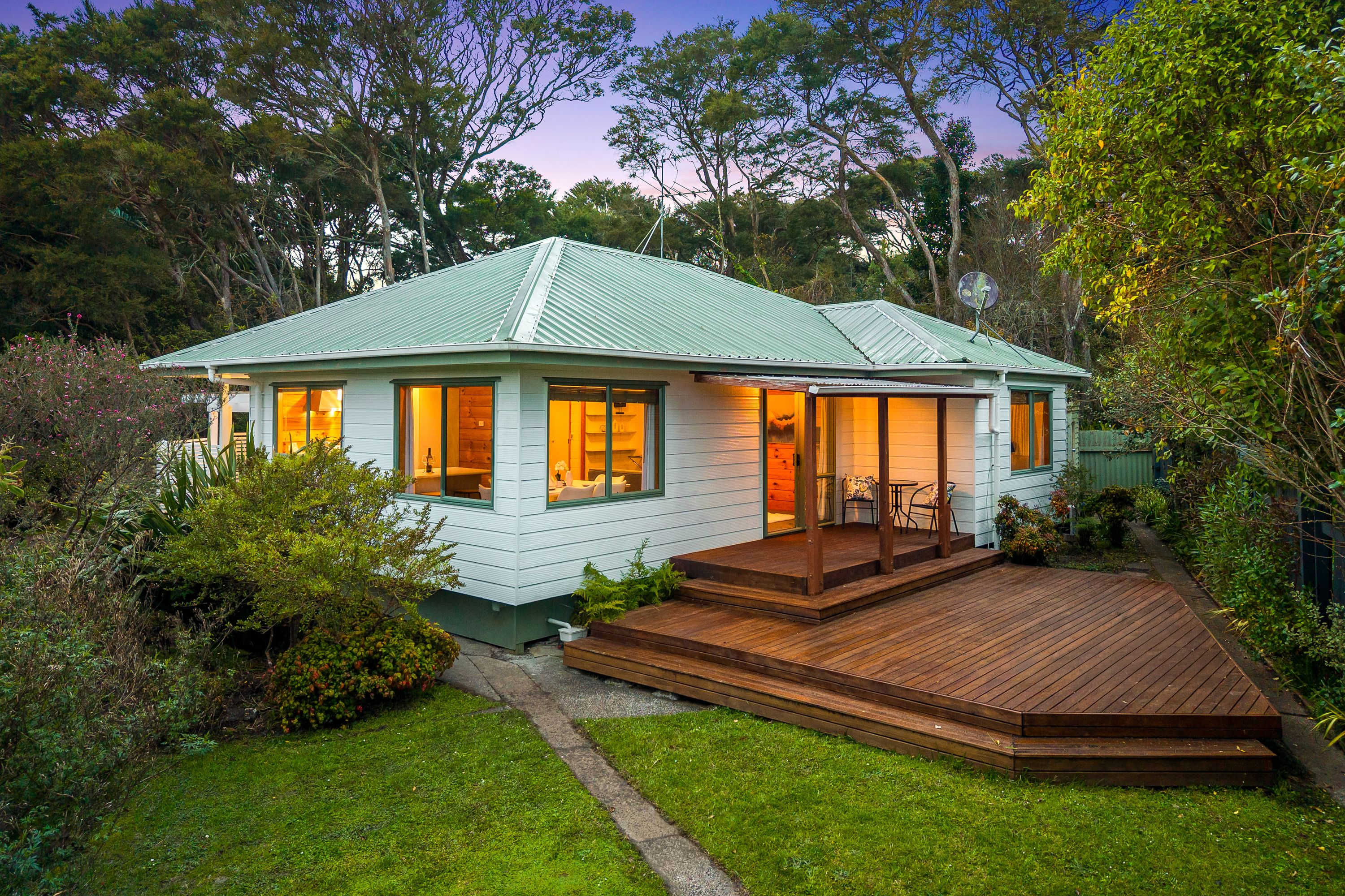 60A Kaurilands Road, Titirangi, Waitakere City