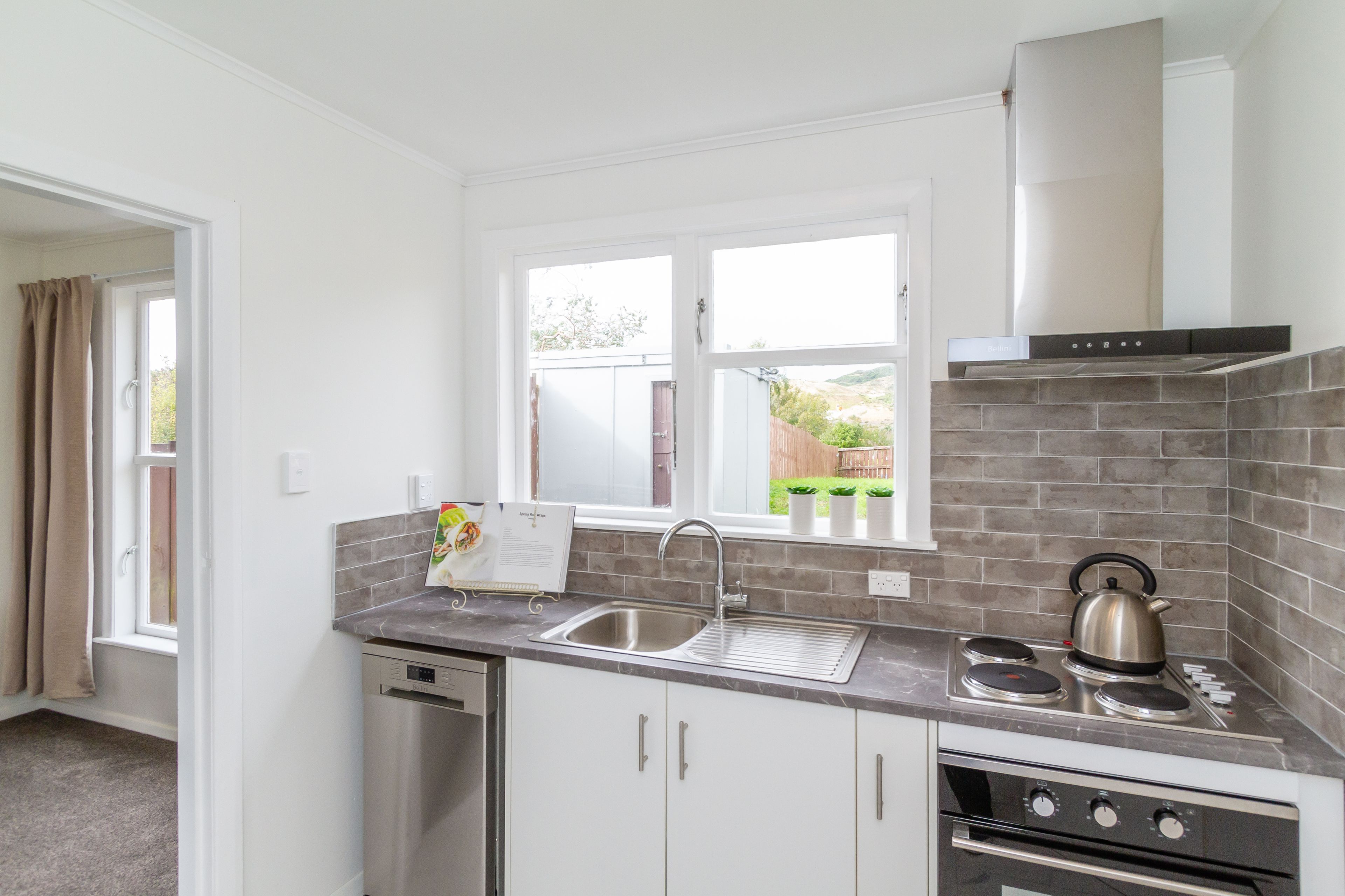 29 Roberts Street, Tawa, Wellington City