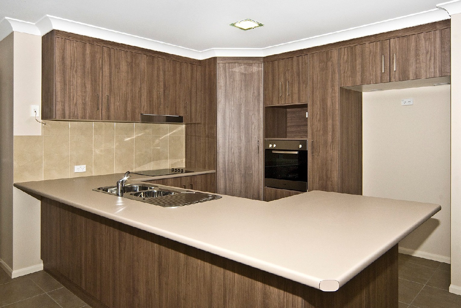 2/5 Barwick Court, Wilsonton Heights, QLD 4350
