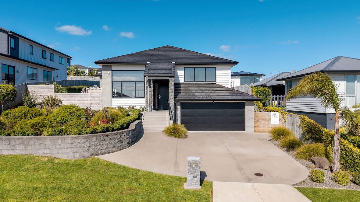18 Keshvara Road, Beachlands, Manukau City