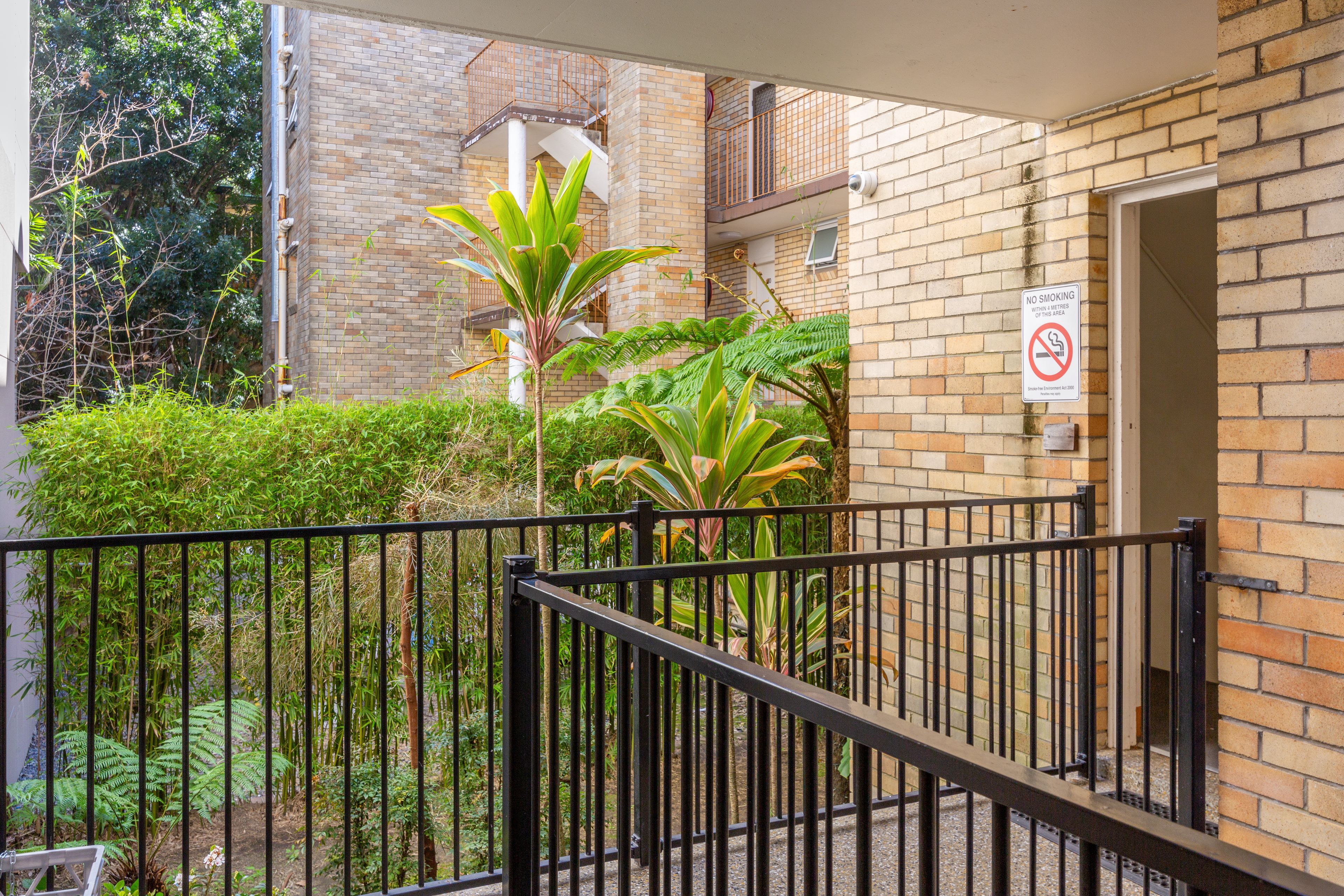 18/54 Hopewell Street — photo 4 of 5
