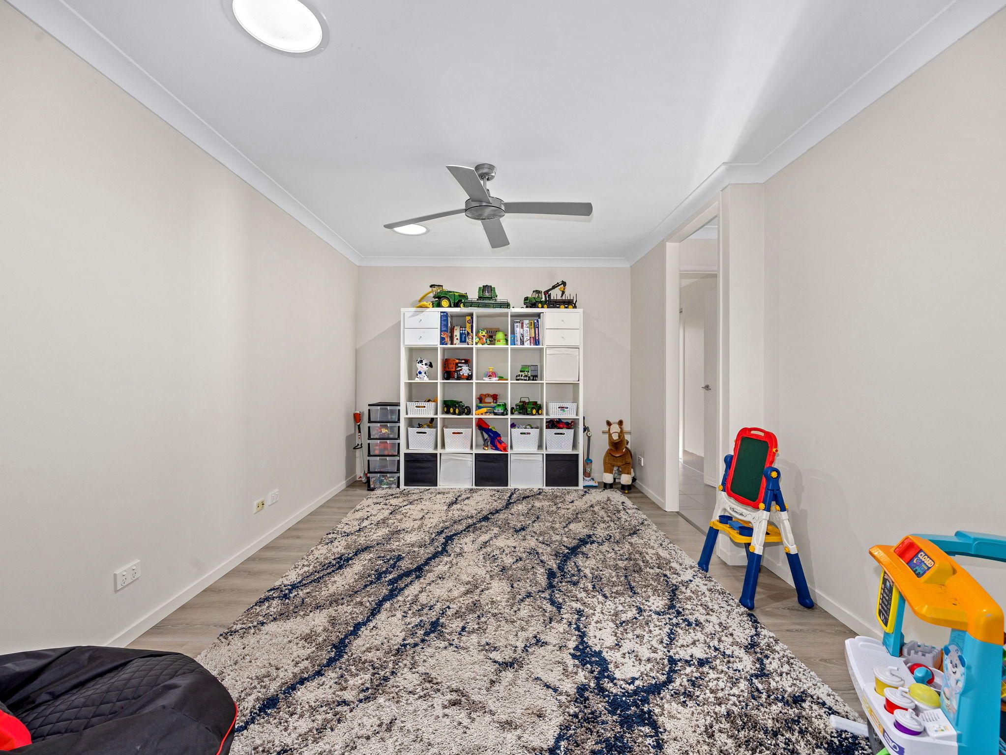 34 Noblewood Crescent — photo 5 of 23