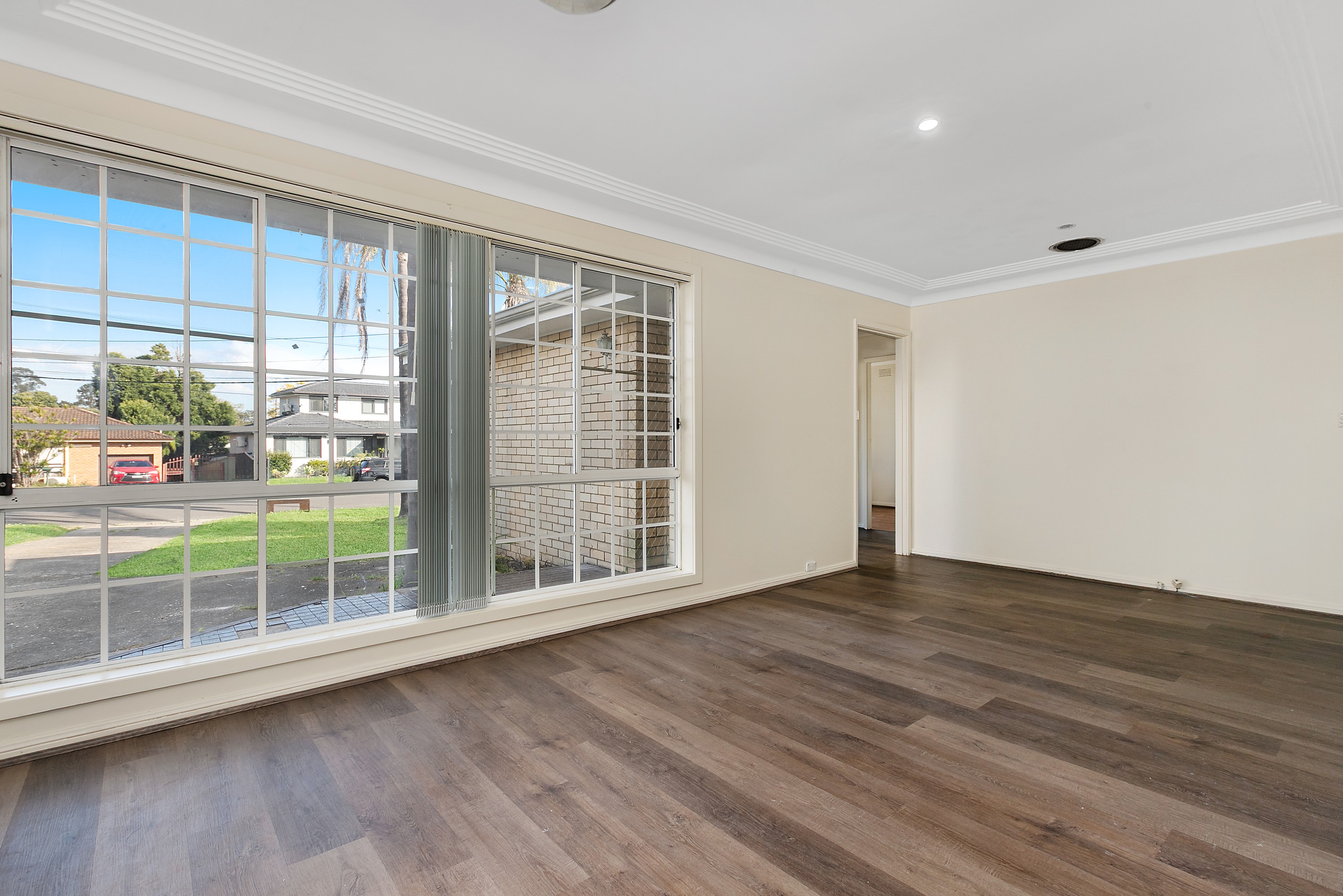 82 Caroline Crescent, Georges Hall, NSW 2198