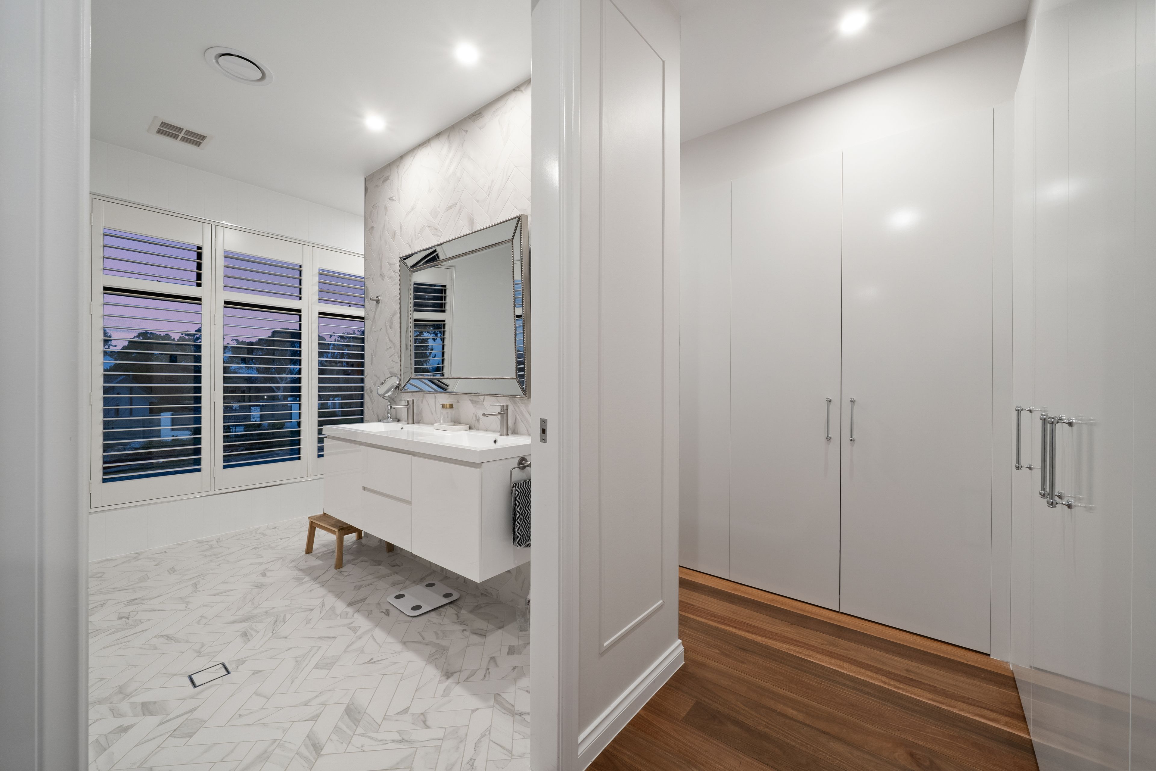 43 McLachlan Crescent — photo 18 of 30