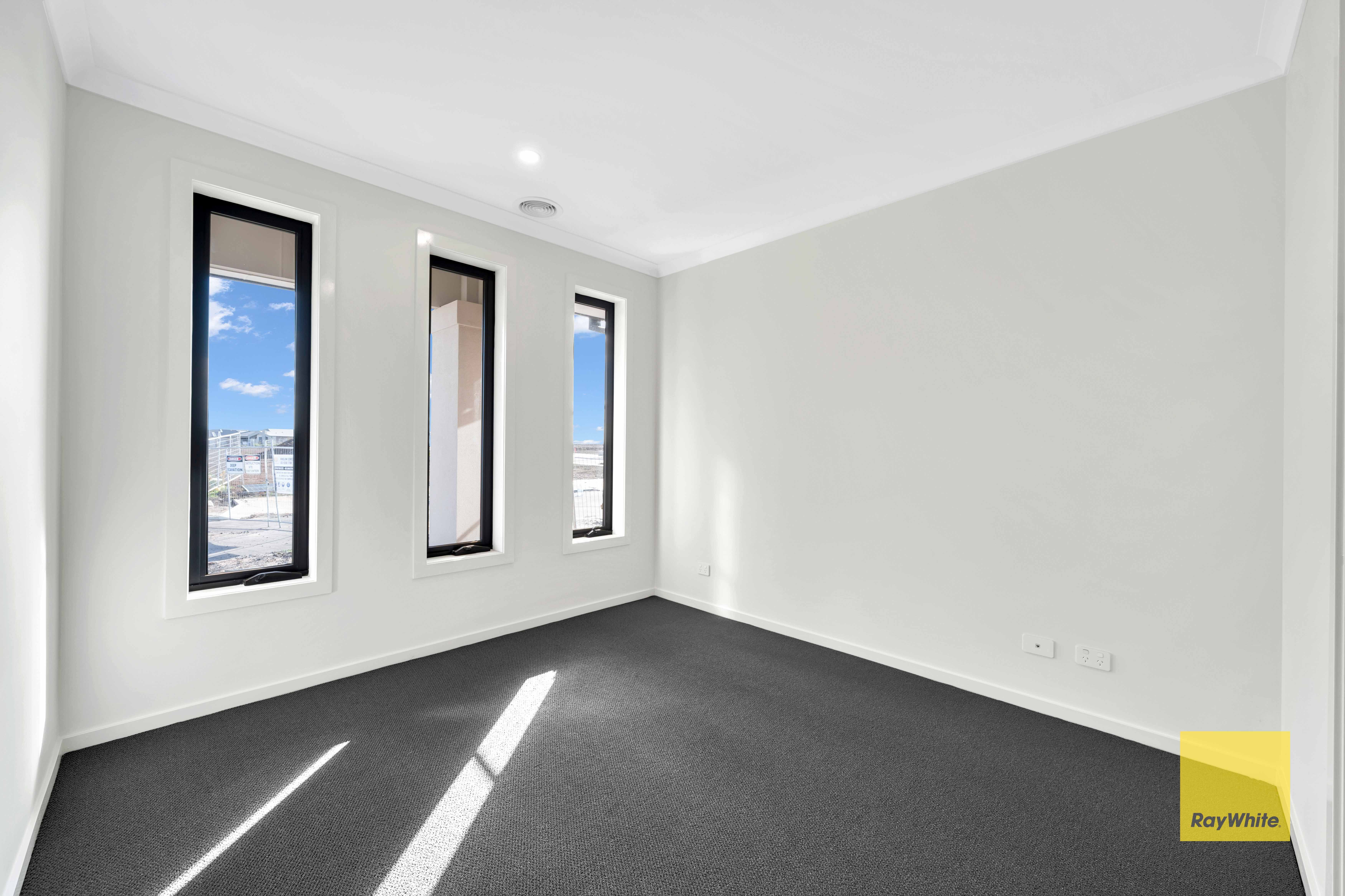 30 Fieldia Road — photo 5 of 10