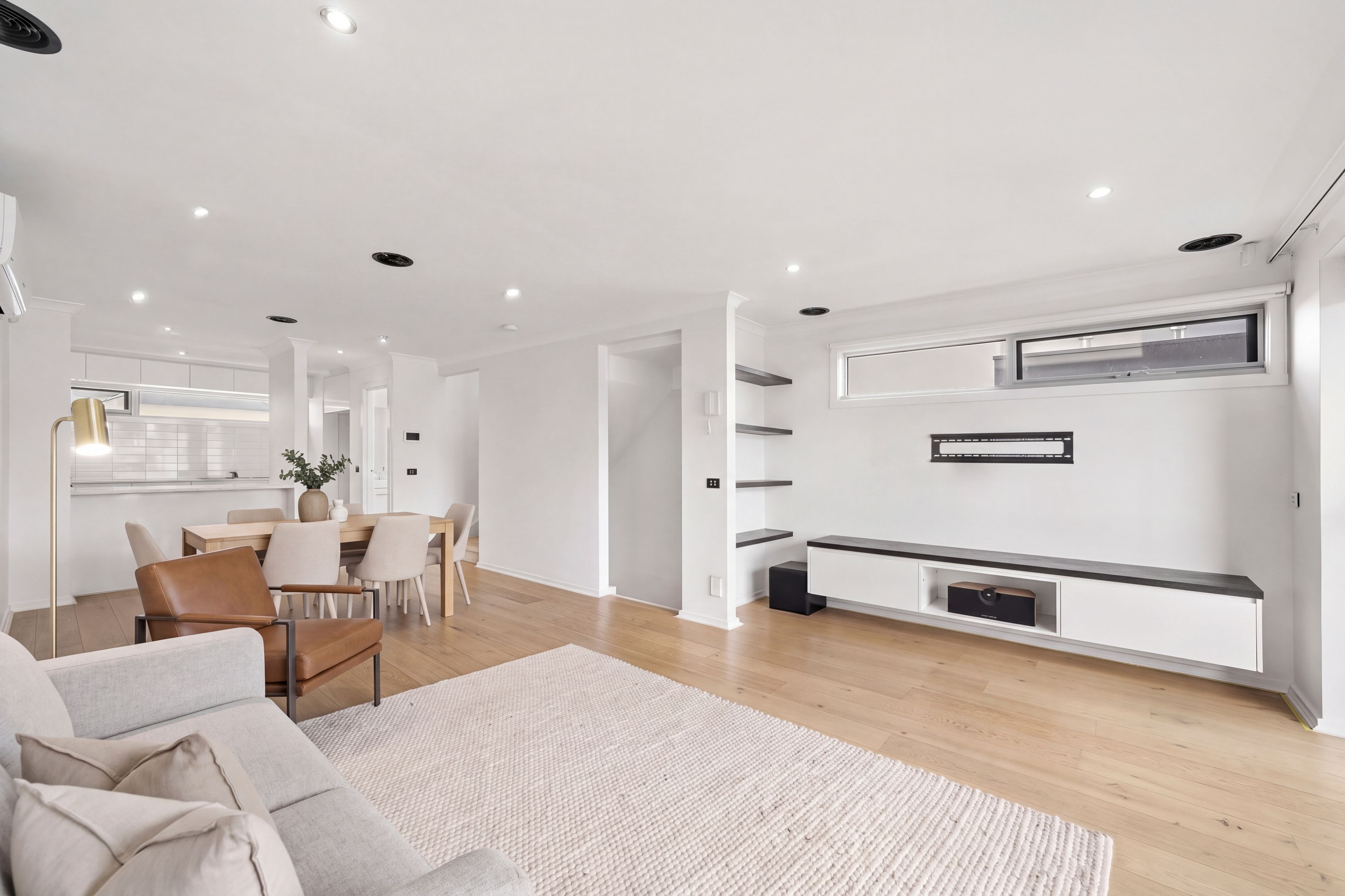 4/36 Melaleuca Drive — photo 3 of 15