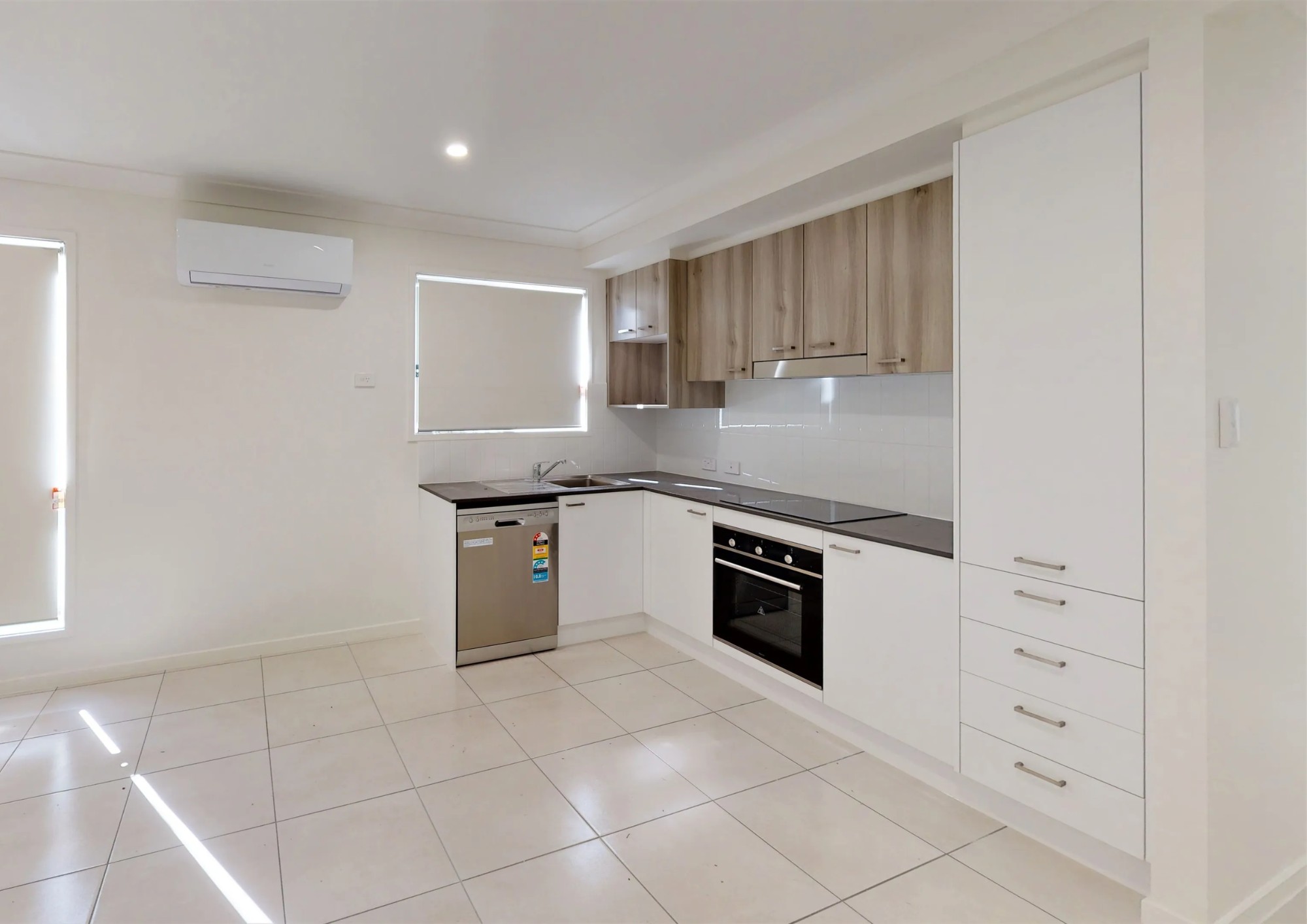 2/18 Farmer Place, Park Ridge, QLD 4125