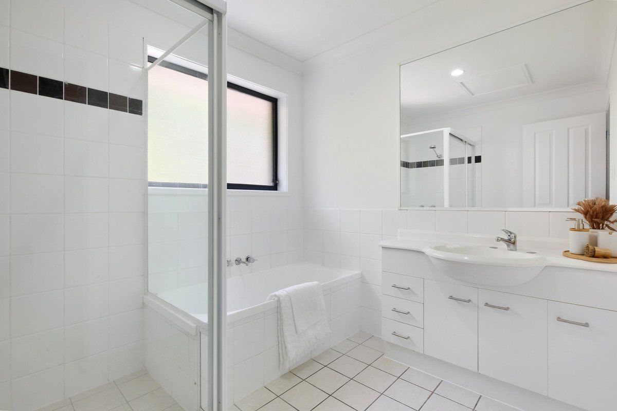 11/20 Paddington Drive — photo 11 of 14