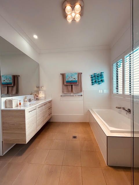8 Sherwin Crescent — photo 8 of 15