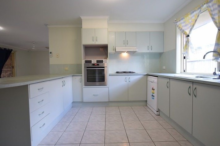 5 D'Amour Place, Coopers Plains, QLD 4108