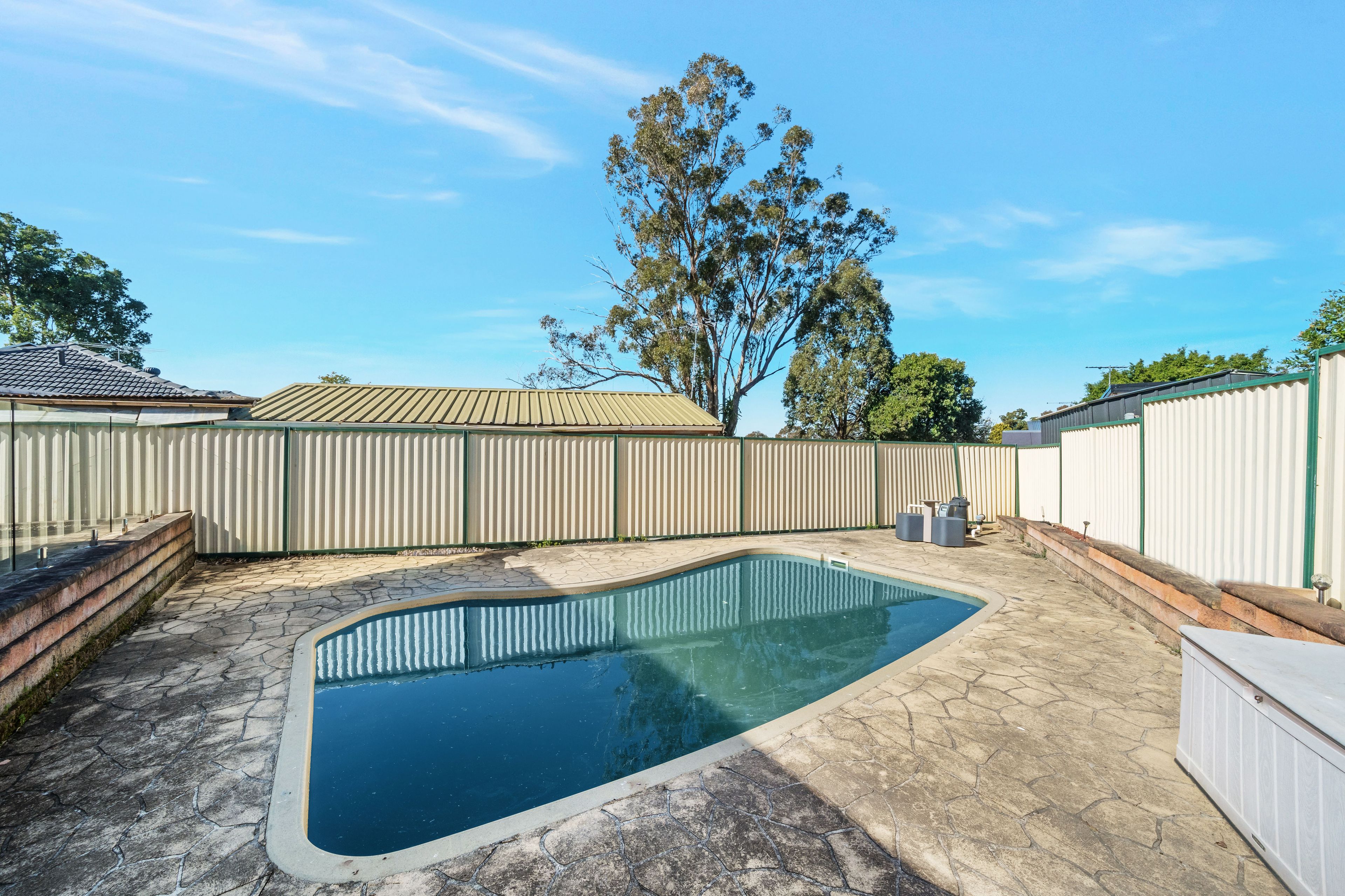 10 Leigh Place — photo 14 of 15