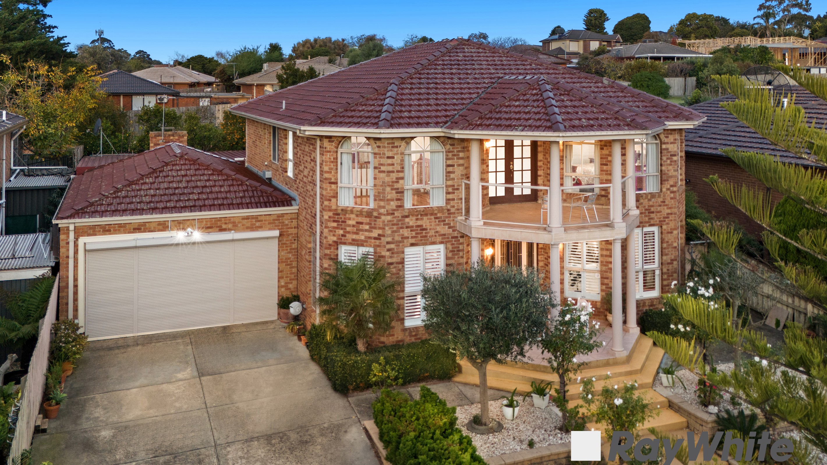 4 Gray Close, Endeavour Hills, VIC 3802