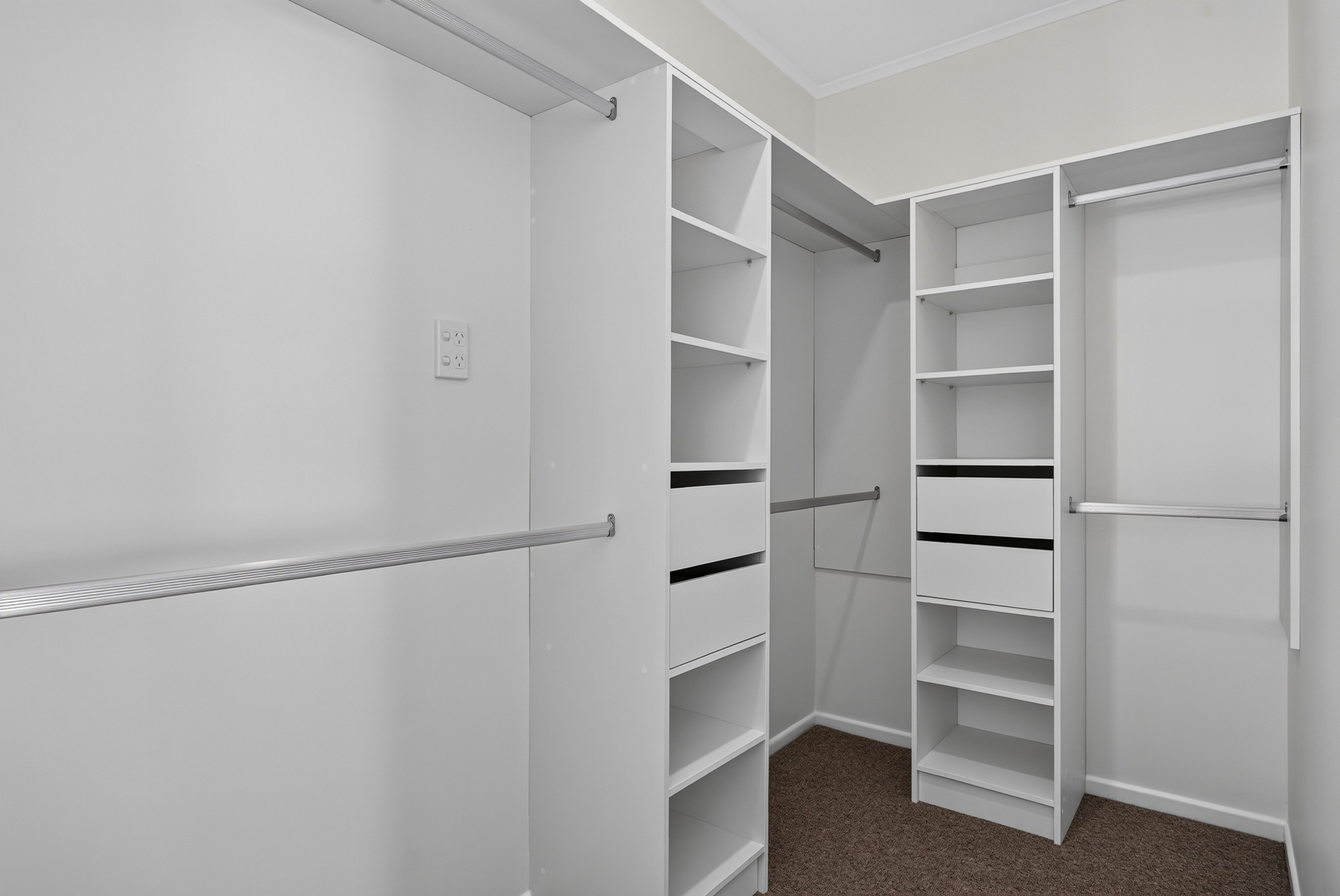 313 East Coast Road, Mairangi Bay, North Shore City