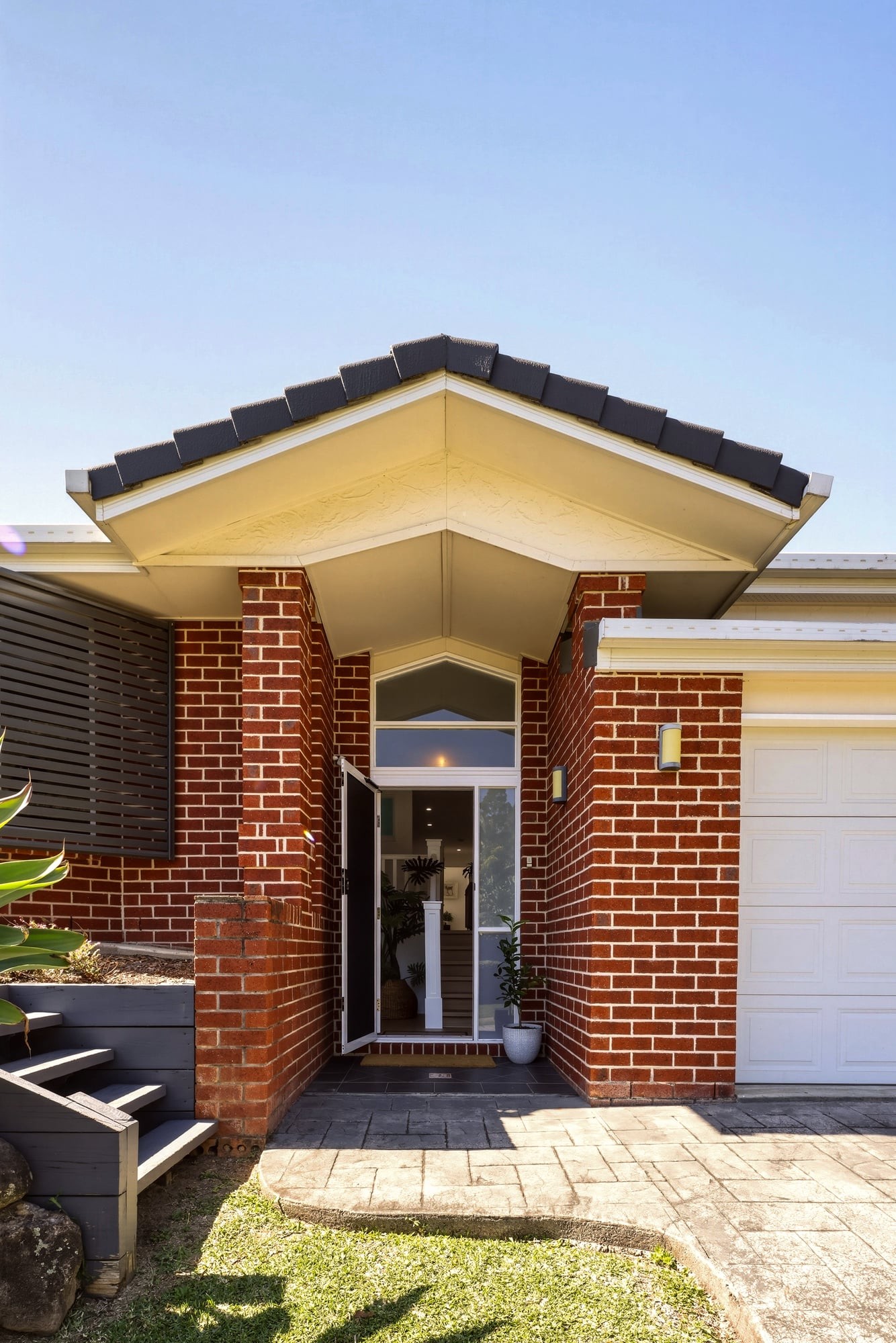 27 Ophelia Crescent, Eatons Hill, QLD 4037