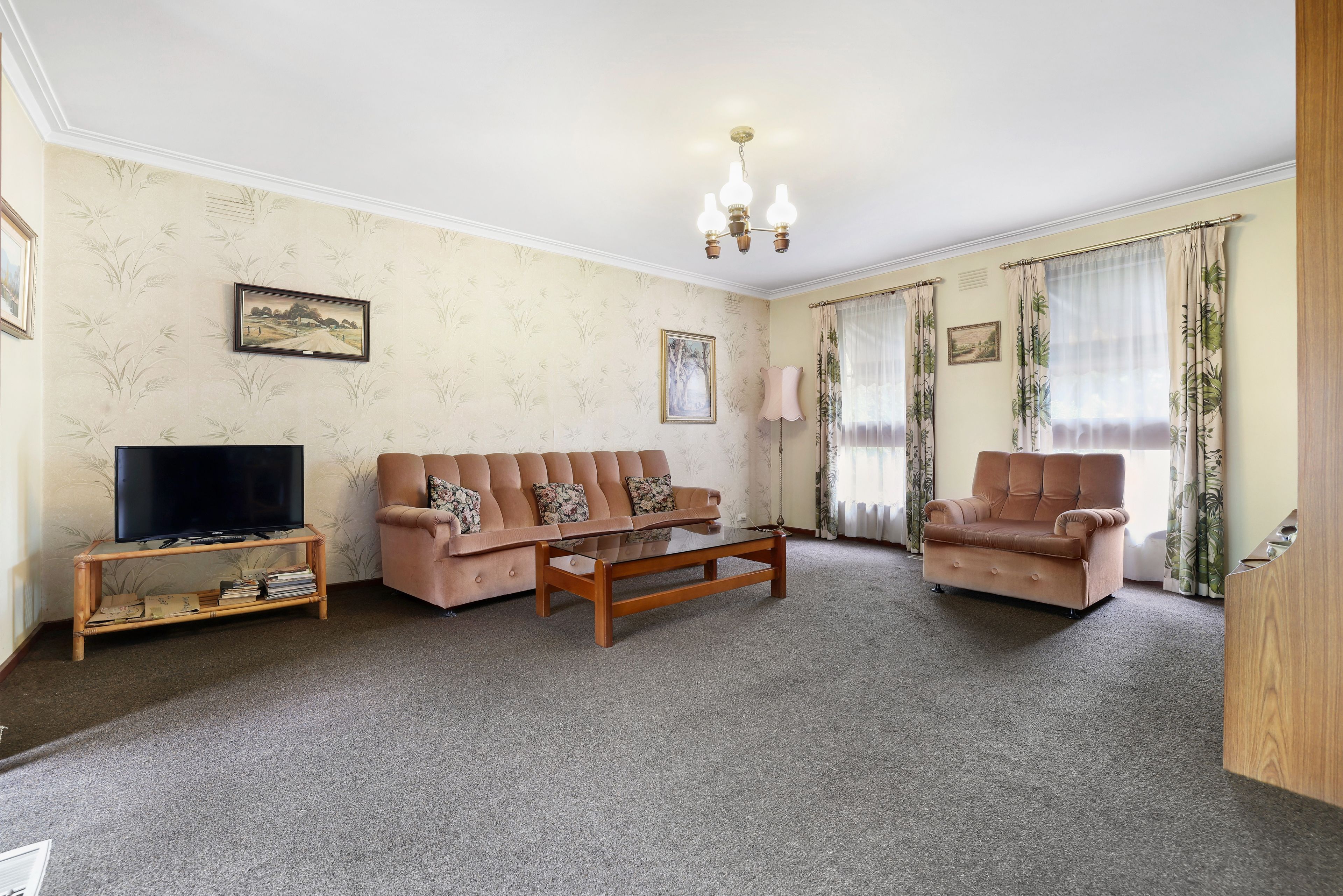 62 Windermere Drive, Ferntree Gully, VIC 3156