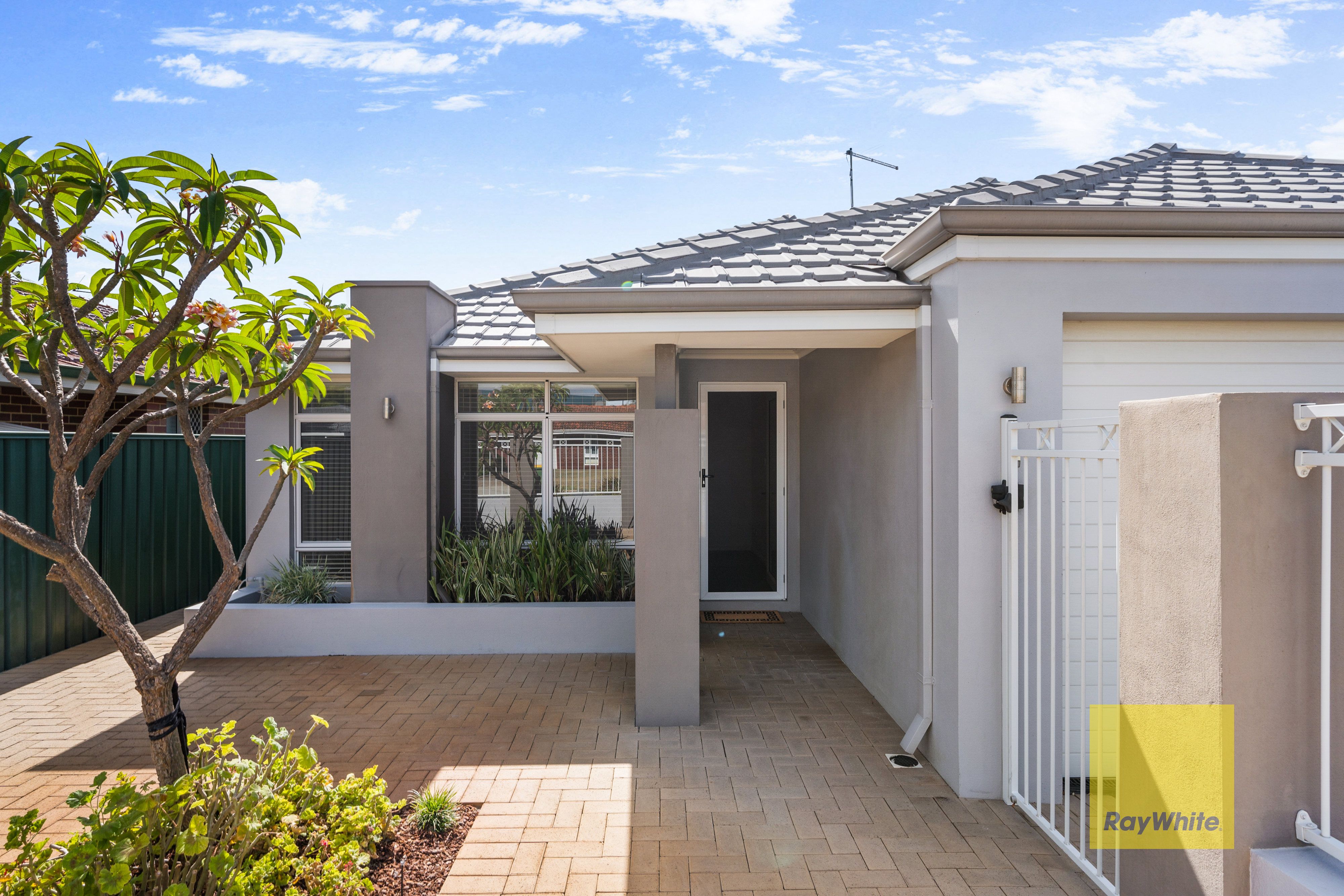 11 Gayswood Way, Morley, WA 6062