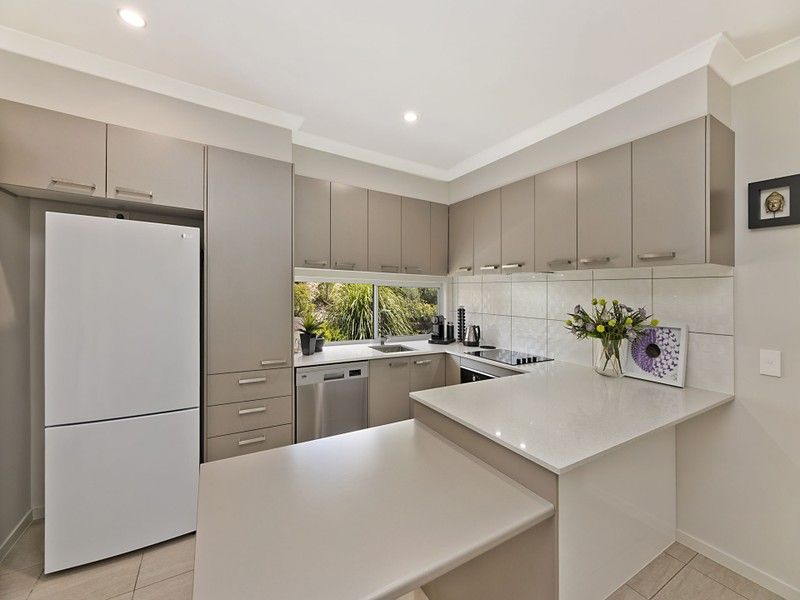 2/10 Lewis Place, Woombye, QLD 4559