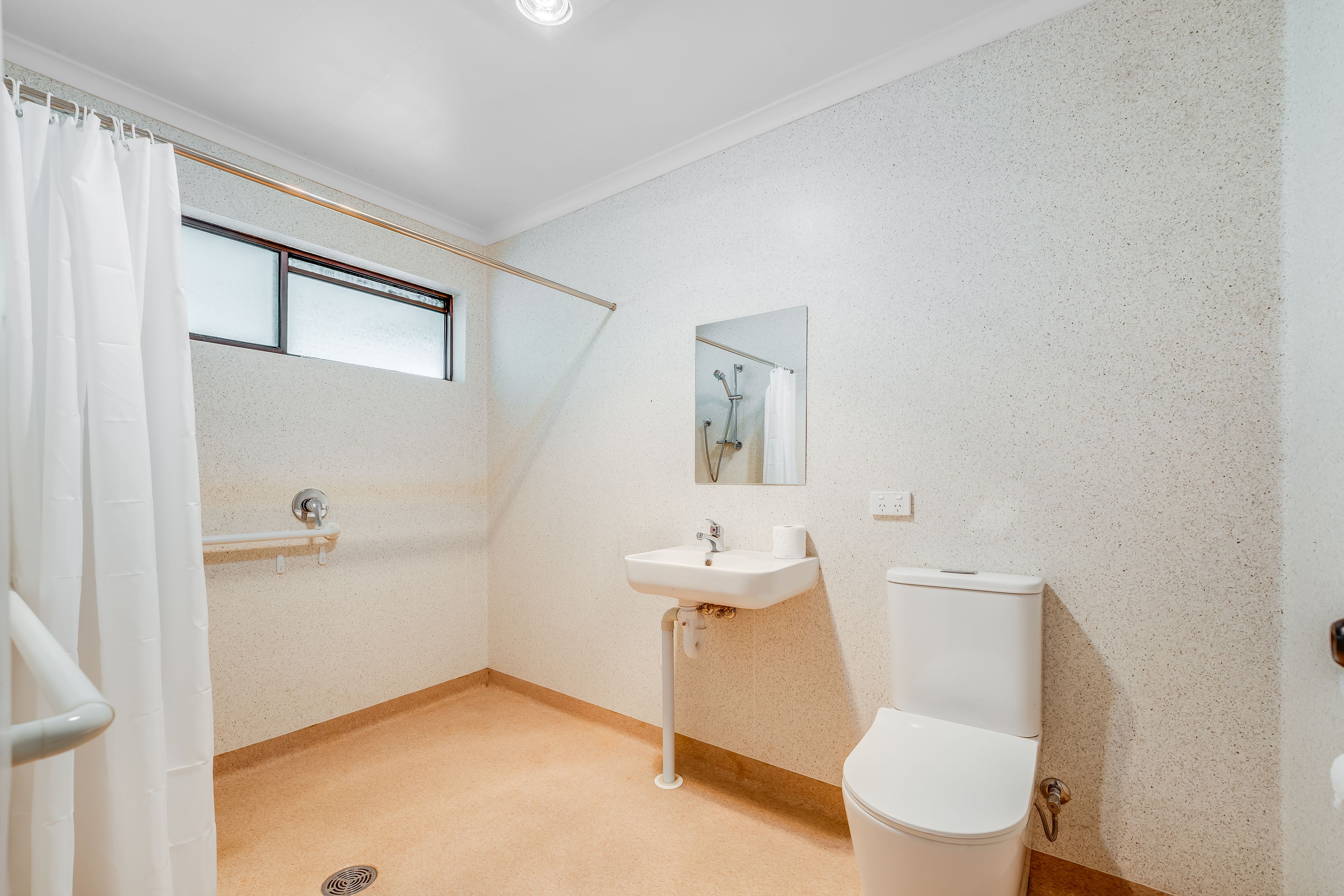 591 Oliver Street — photo 7 of 14