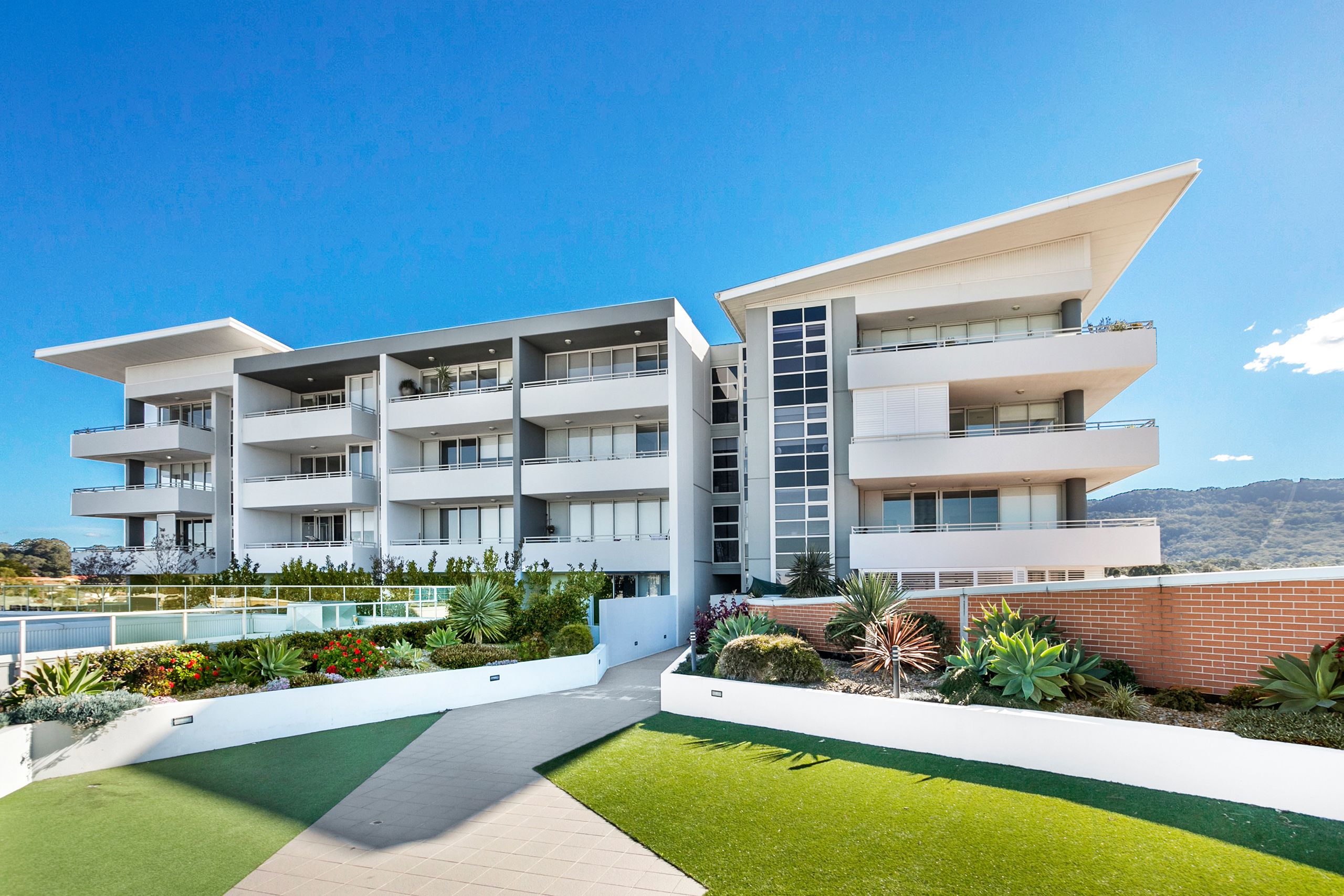 124 Princes Highway, Fairy Meadow NSW 2519