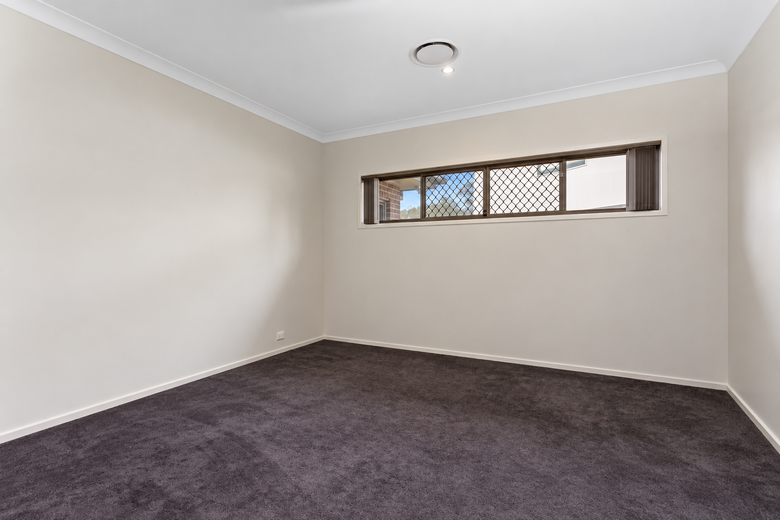 3 Penda Crescent — photo 5 of 13