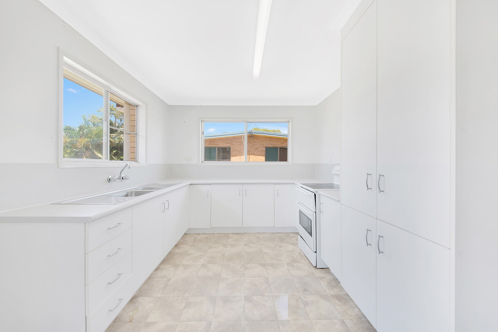 7 Cedar Street, Kin Kora, QLD 4680