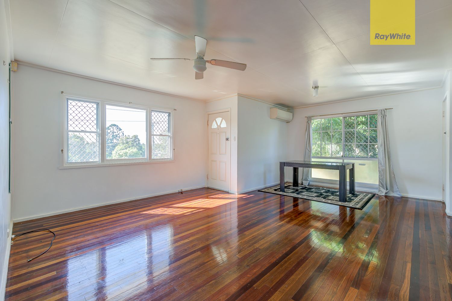 15 Yugumbri Crescent, Logan Central, QLD 4114