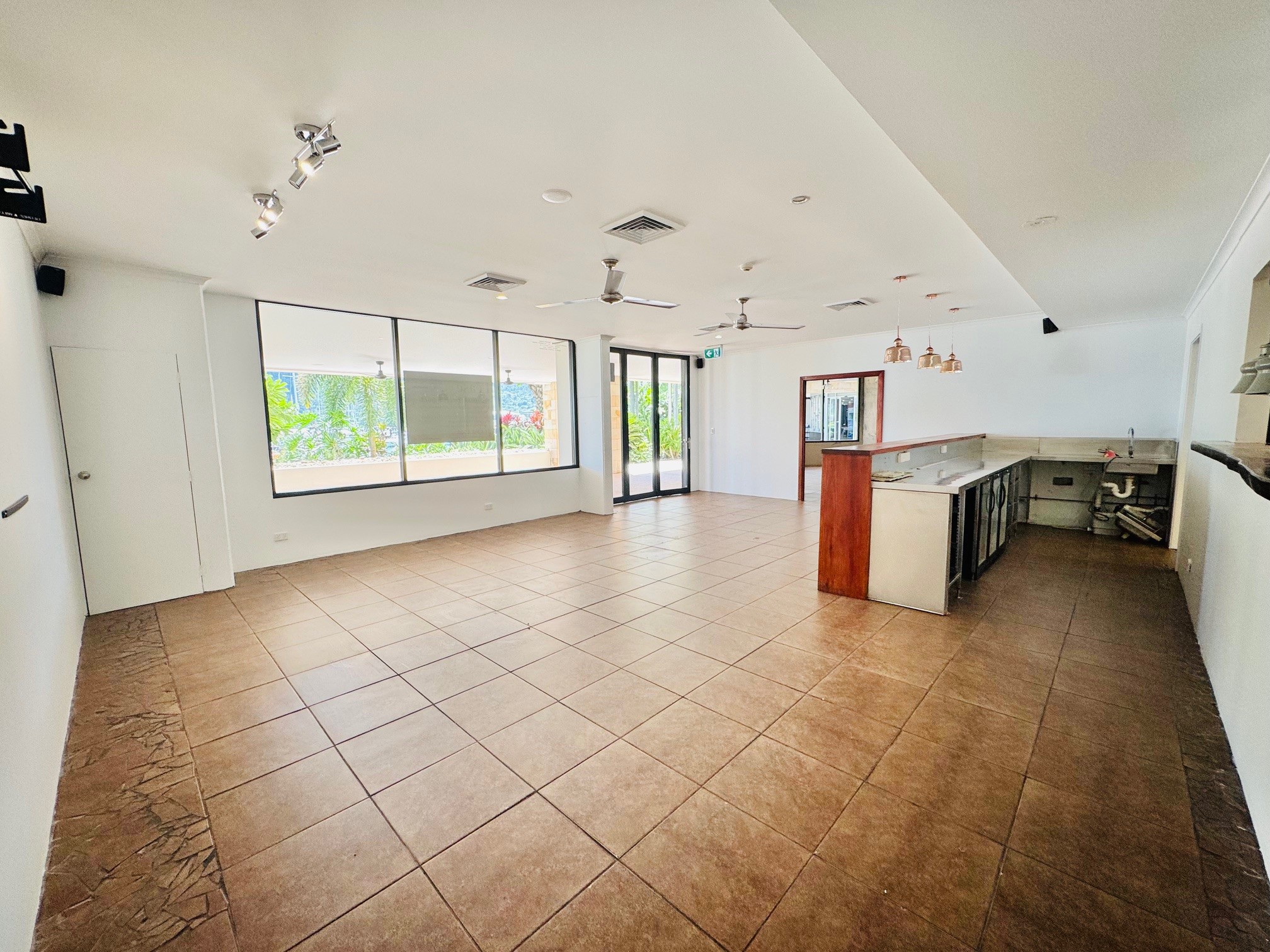 The Boathouse, Port of Airlie Marina, 33 Port Drive, Airlie Beach, QLD 4802