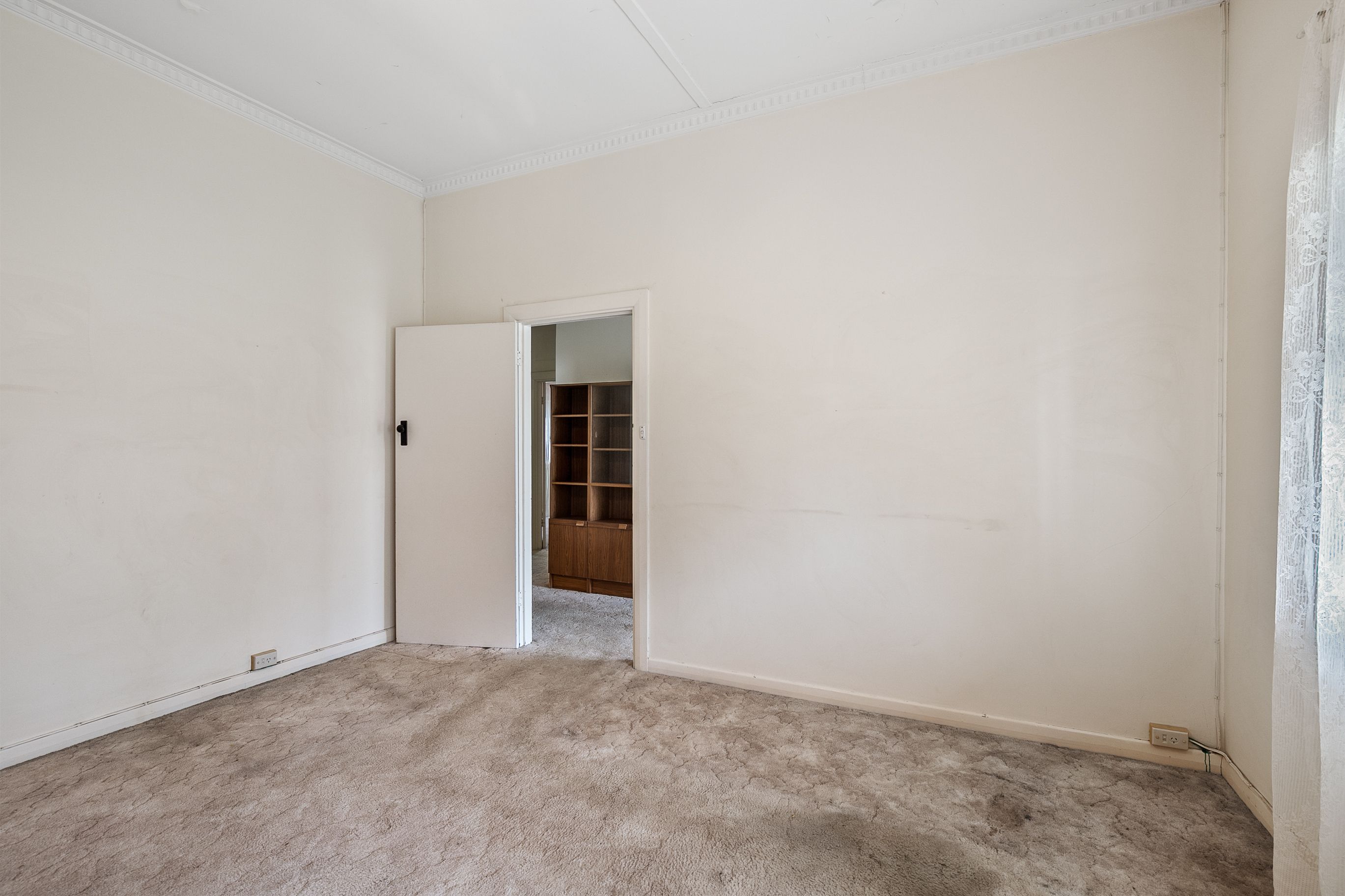 12 Kay Avenue — photo 4 of 21